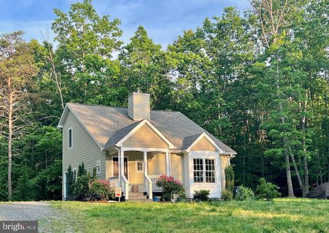 Homes For Sale - 4601 S. Blue Ridge Turnpike Turnpike<br/> ROCHELLE, VA 22738