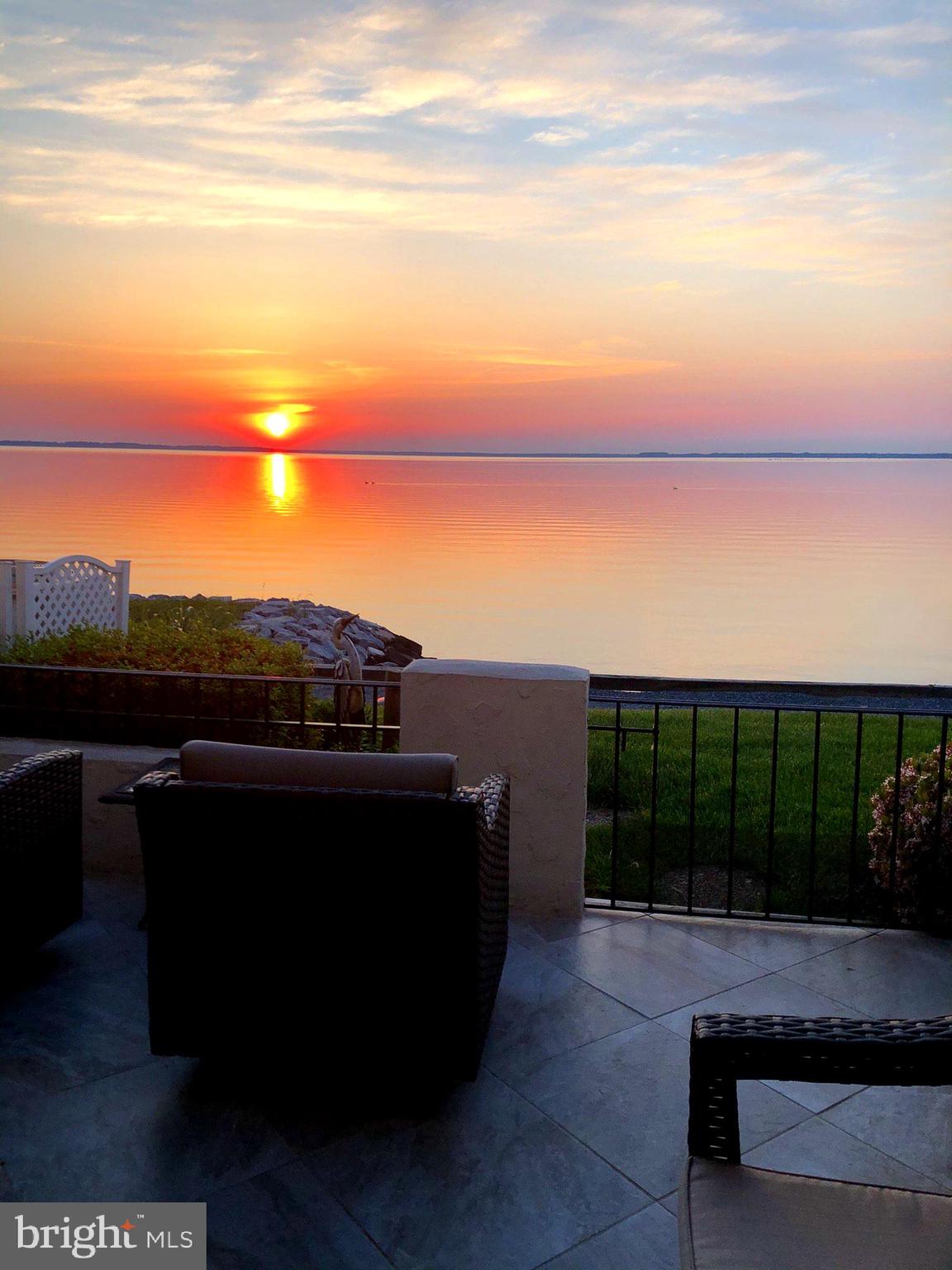 QUEENS LANDING - Residential