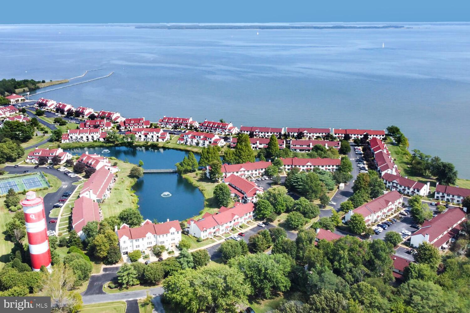 QUEENS LANDING - Residential