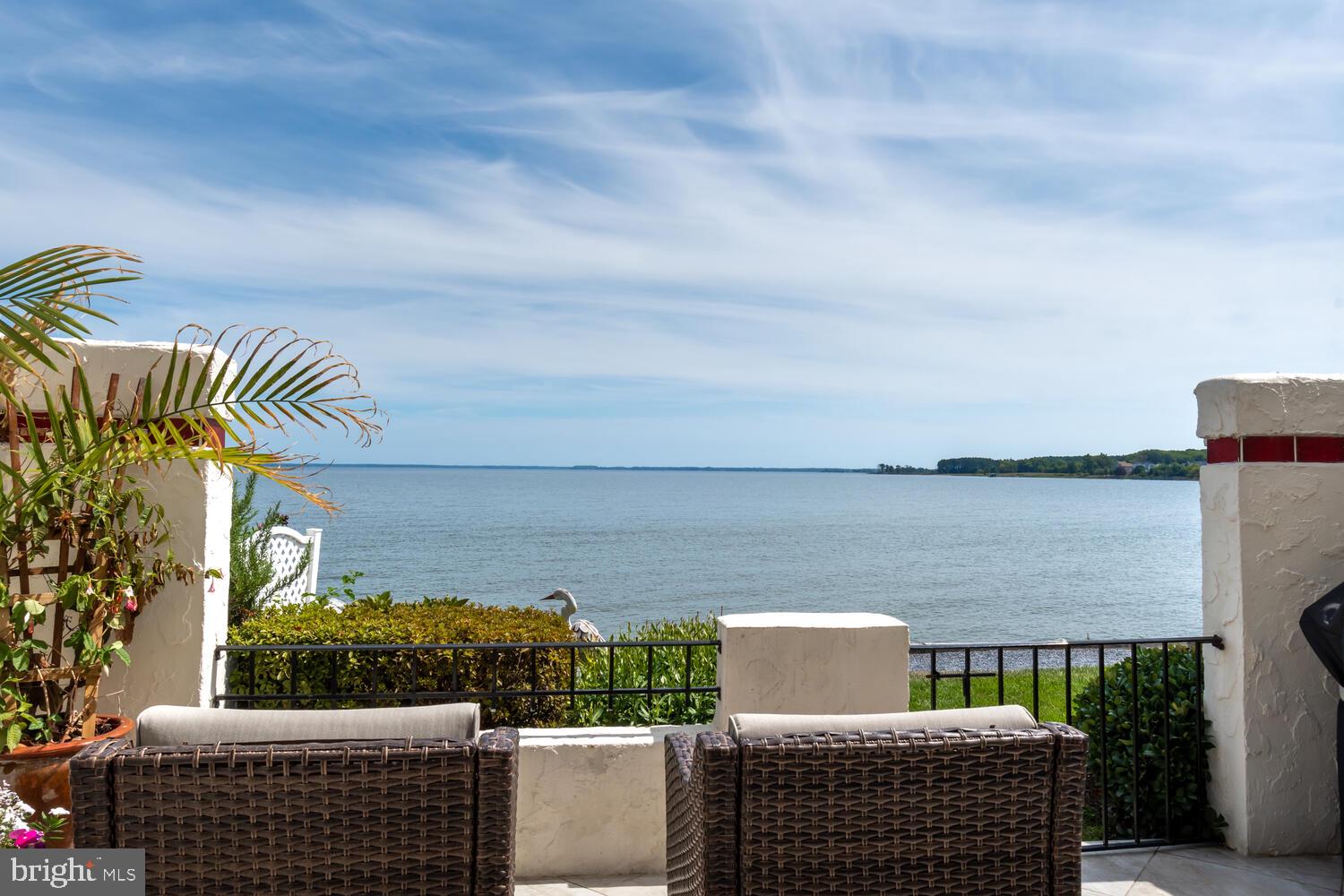 QUEENS LANDING - Residential