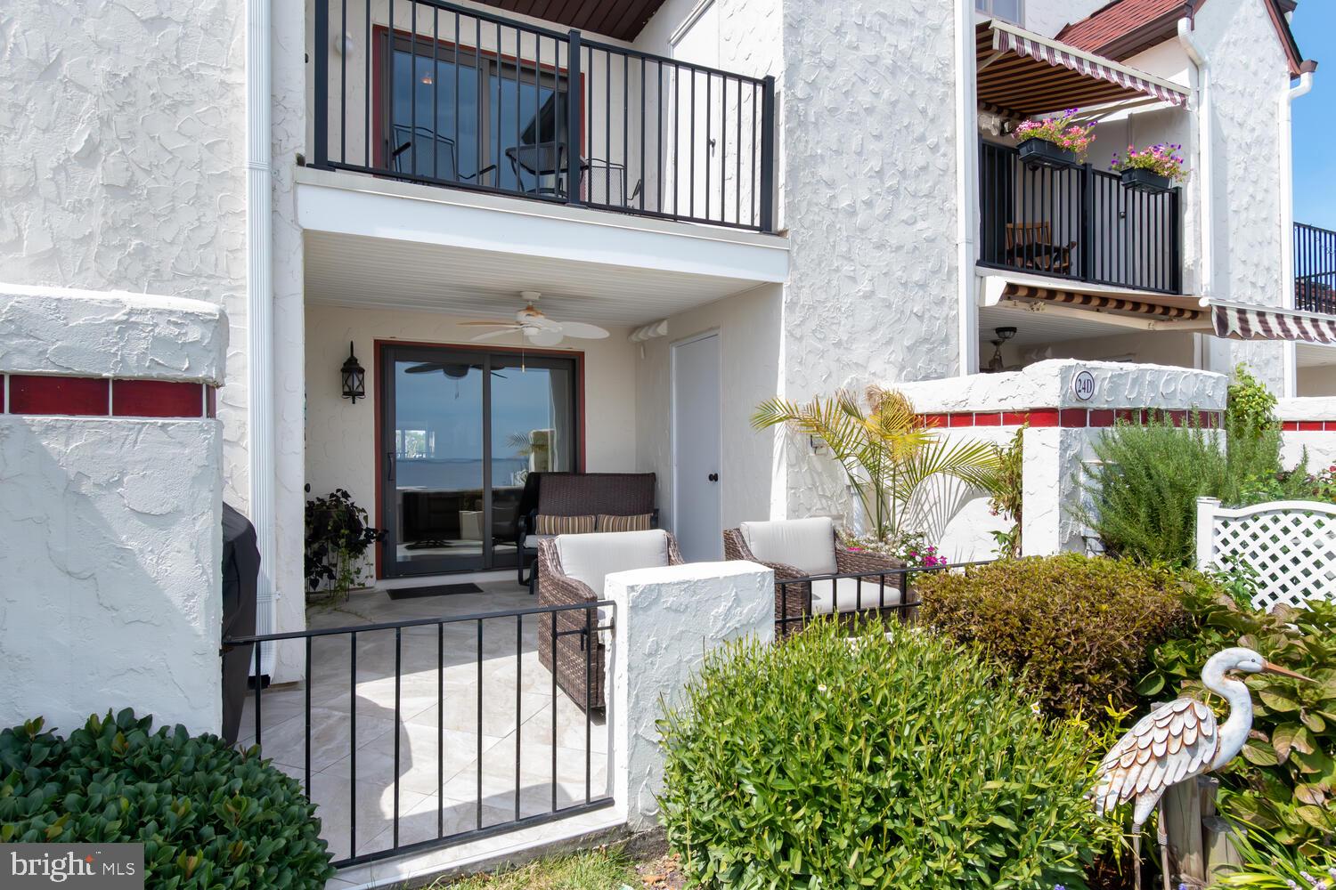 QUEENS LANDING - Residential