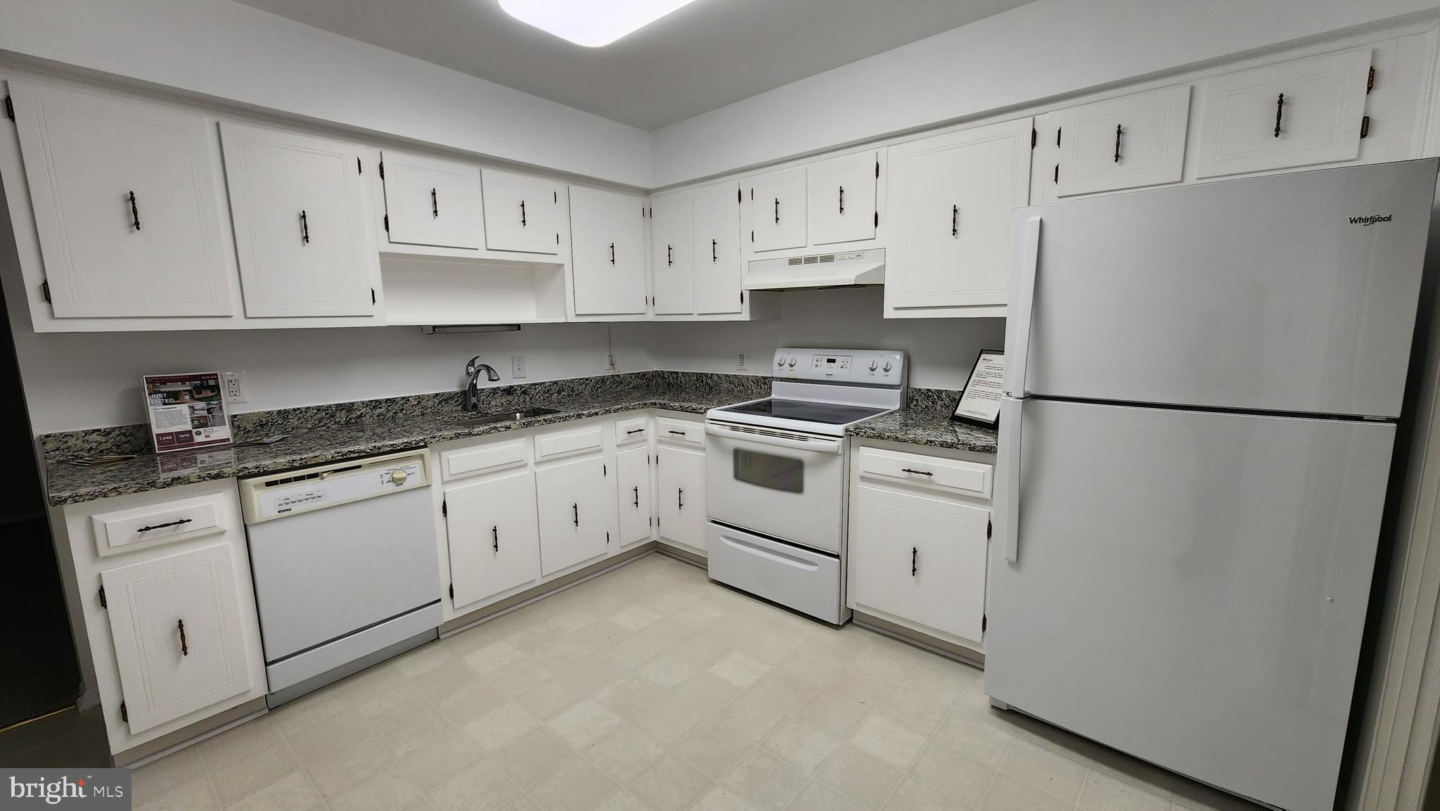 ROSSMOOR MUTUAL #11 - Residential