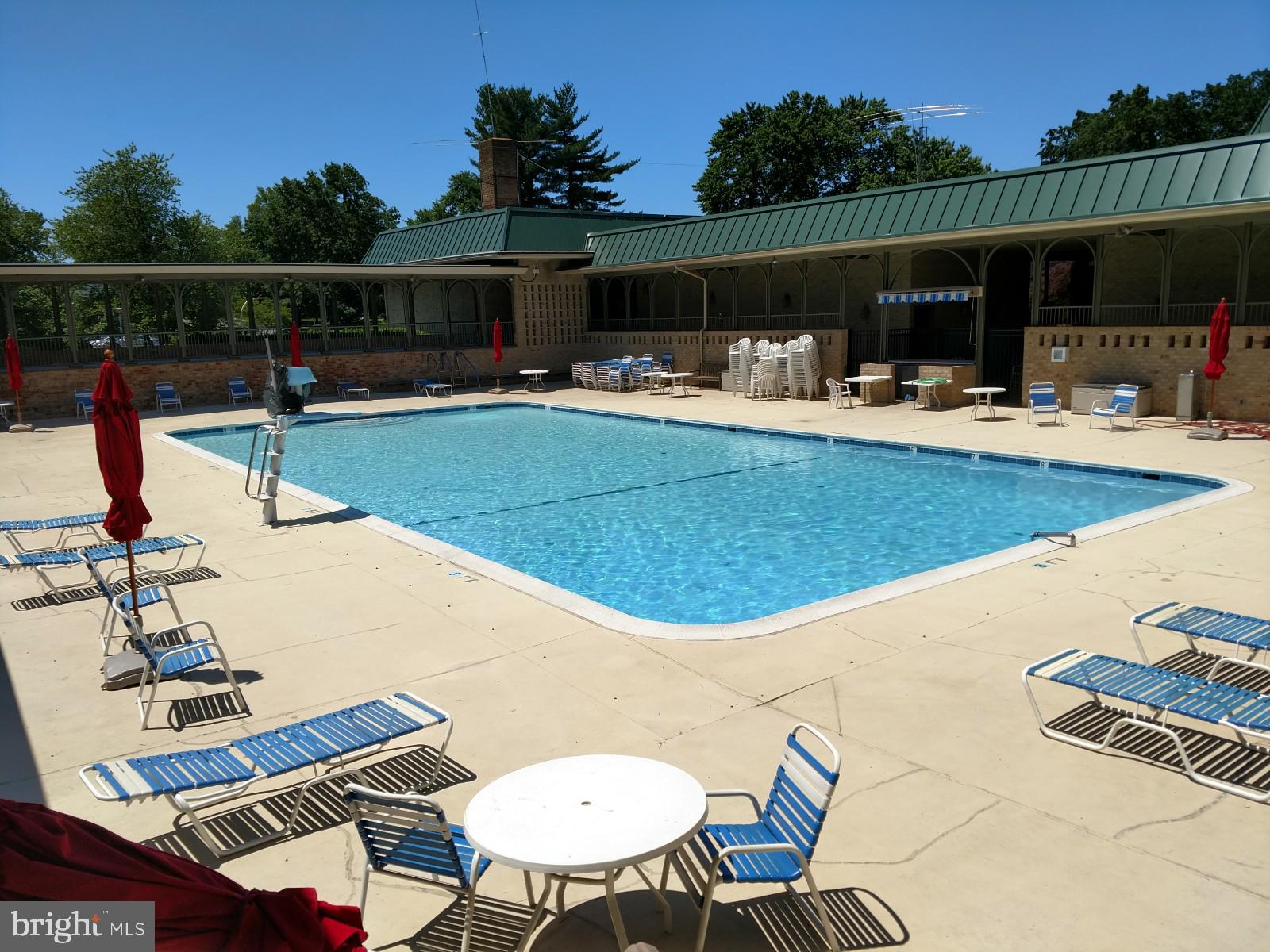 ROSSMOOR MUTUAL #11 - Residential