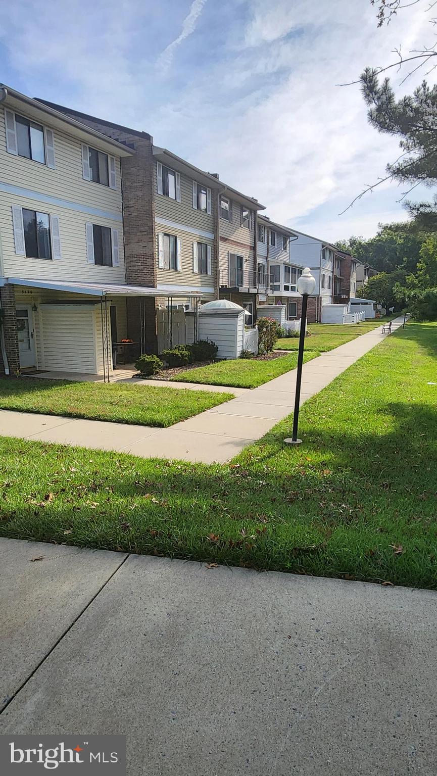 ROSSMOOR MUTUAL #11 - Residential