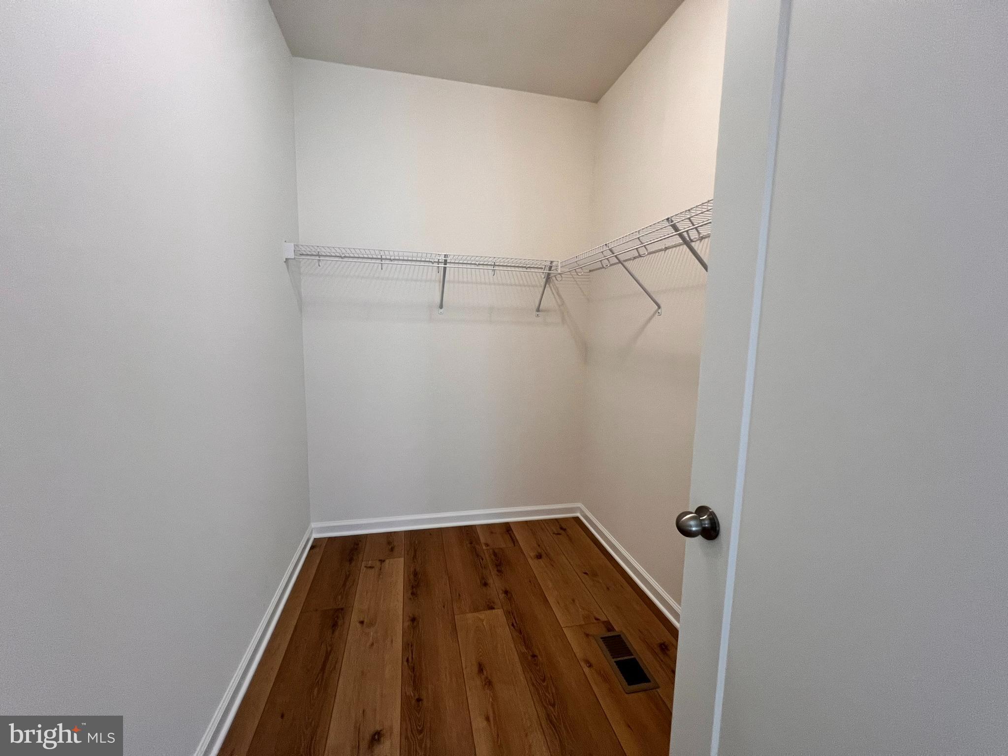 THE WOODS - Residential