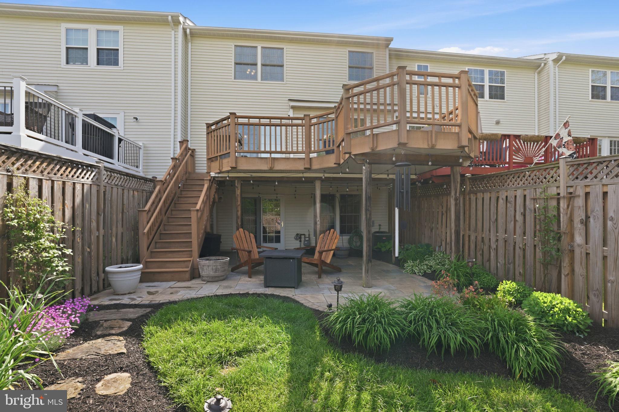 WATERSIDE - Residential
