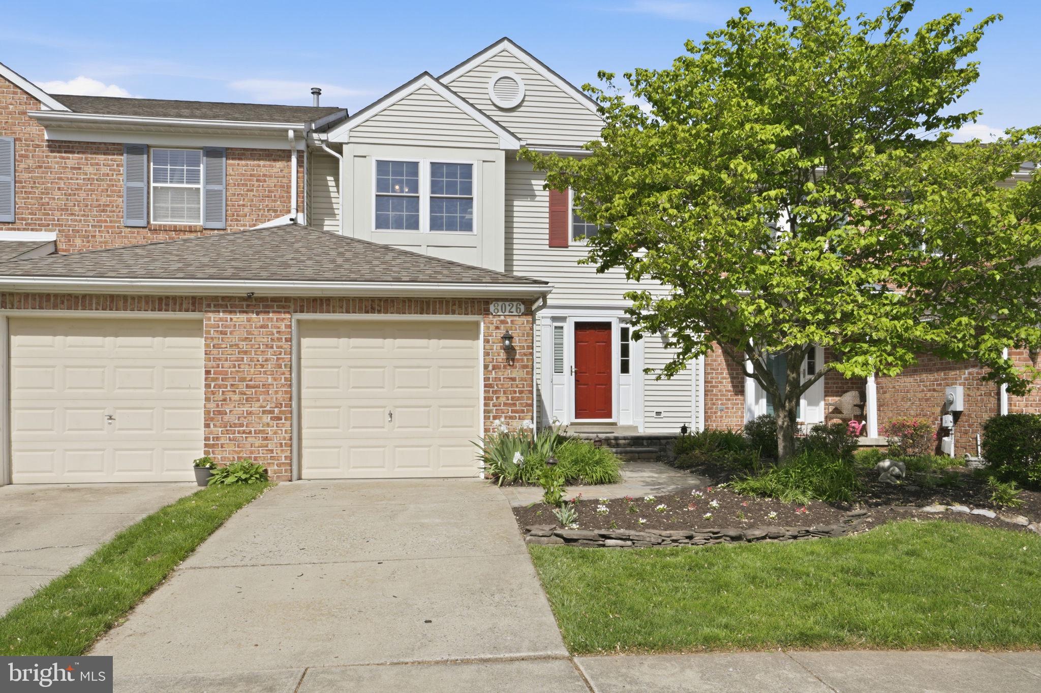 8026 CAPTAINS COURT