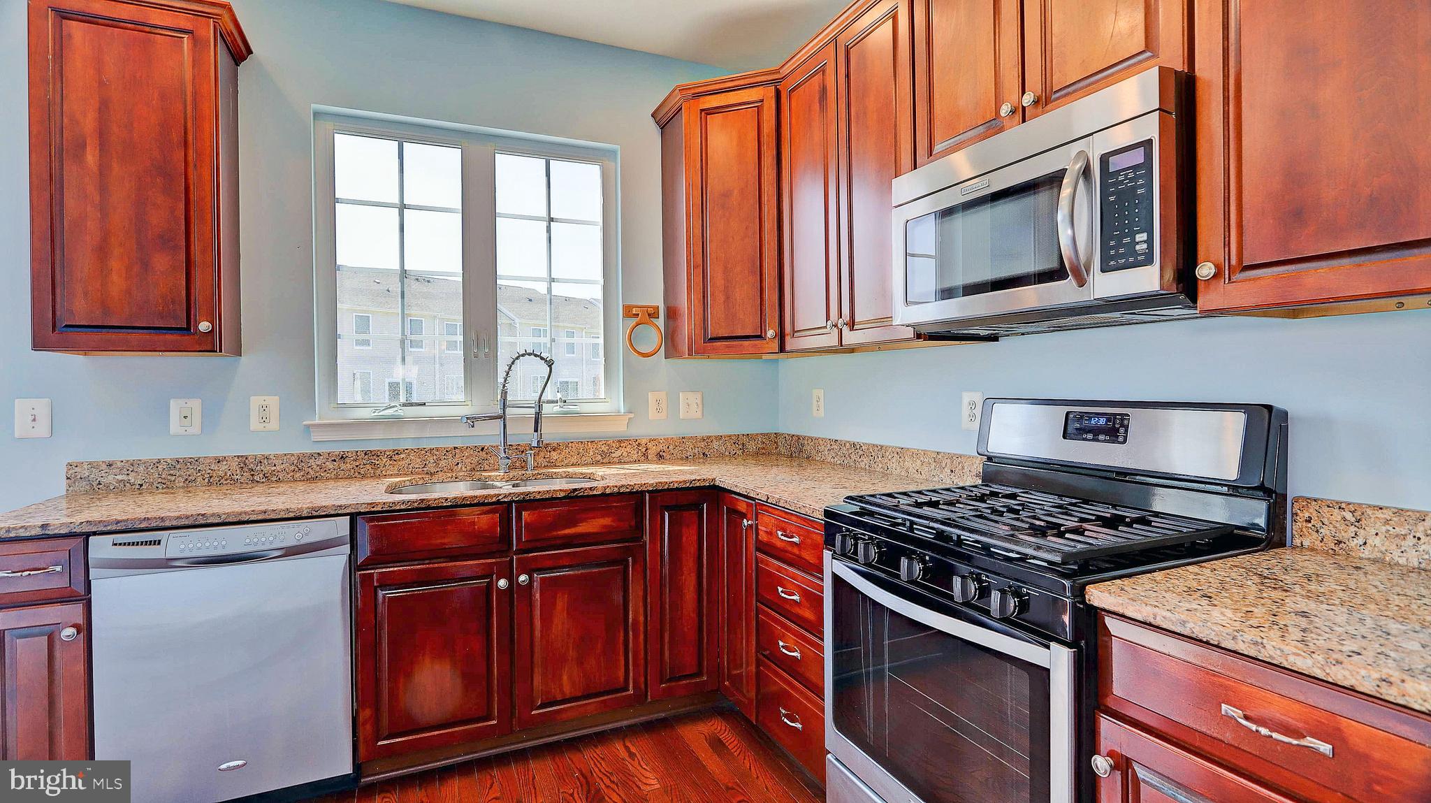 AMBERLEA AT SOUTH RIDING - Residential