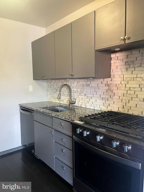 7526 SAVANNAH STREET 104 FALLS CHURCH VA 22043