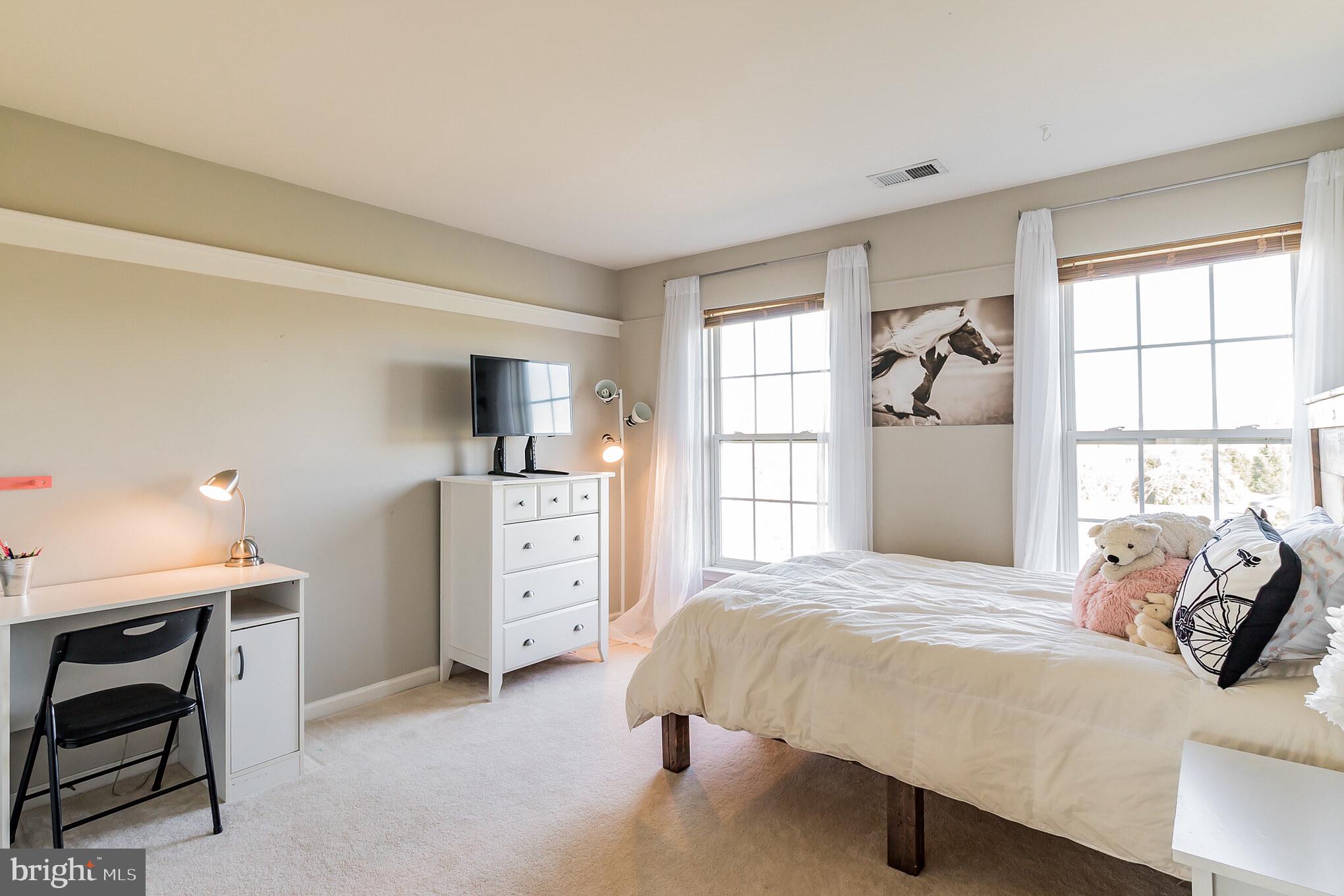 JONES FARM - Residential Lease