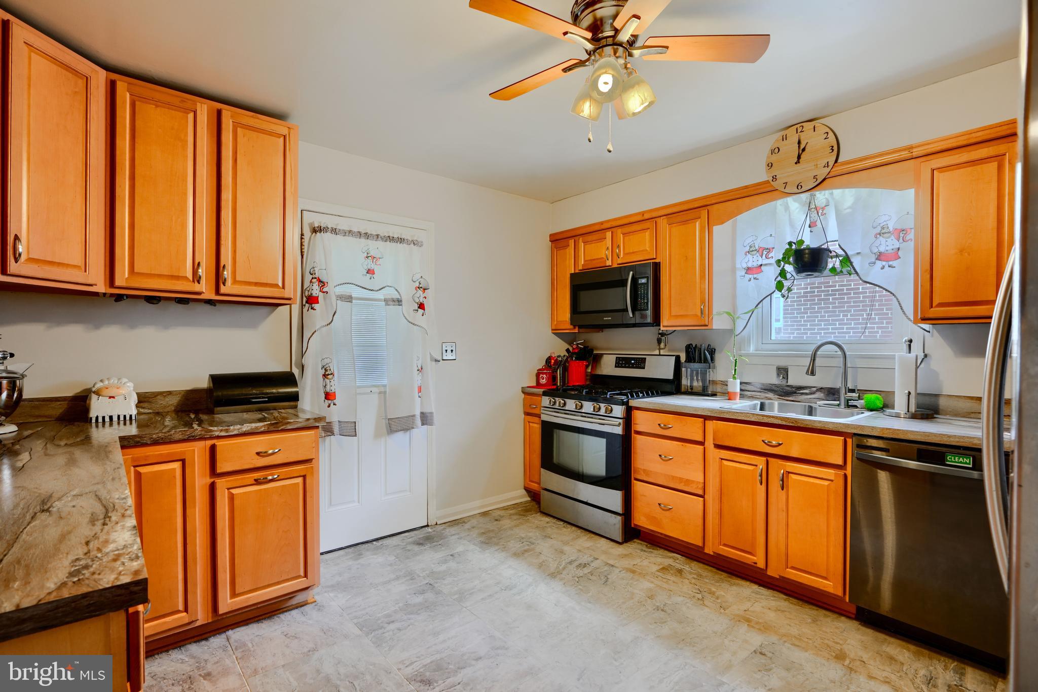 FAIRLAWN - Residential