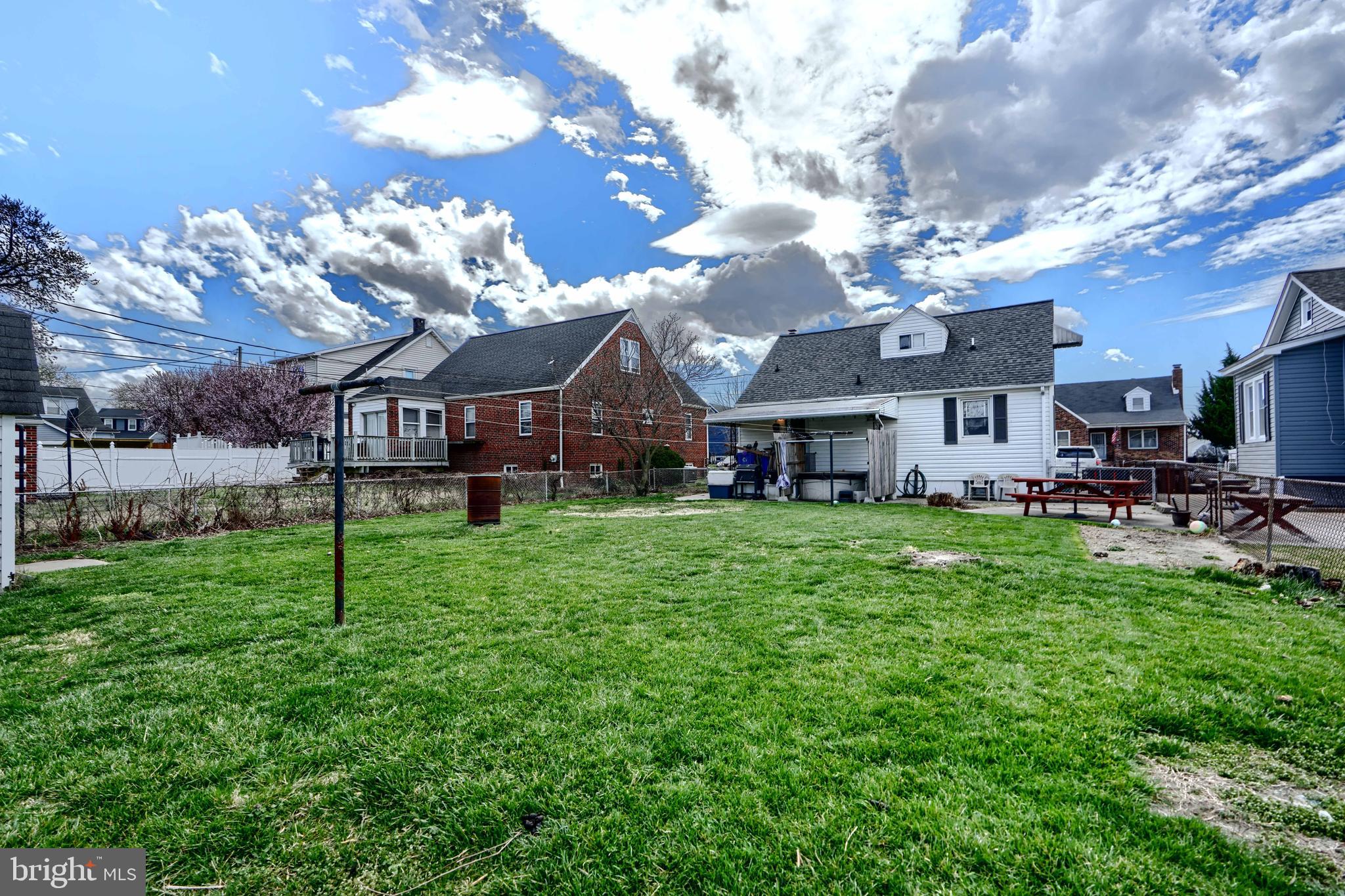 FAIRLAWN - Residential