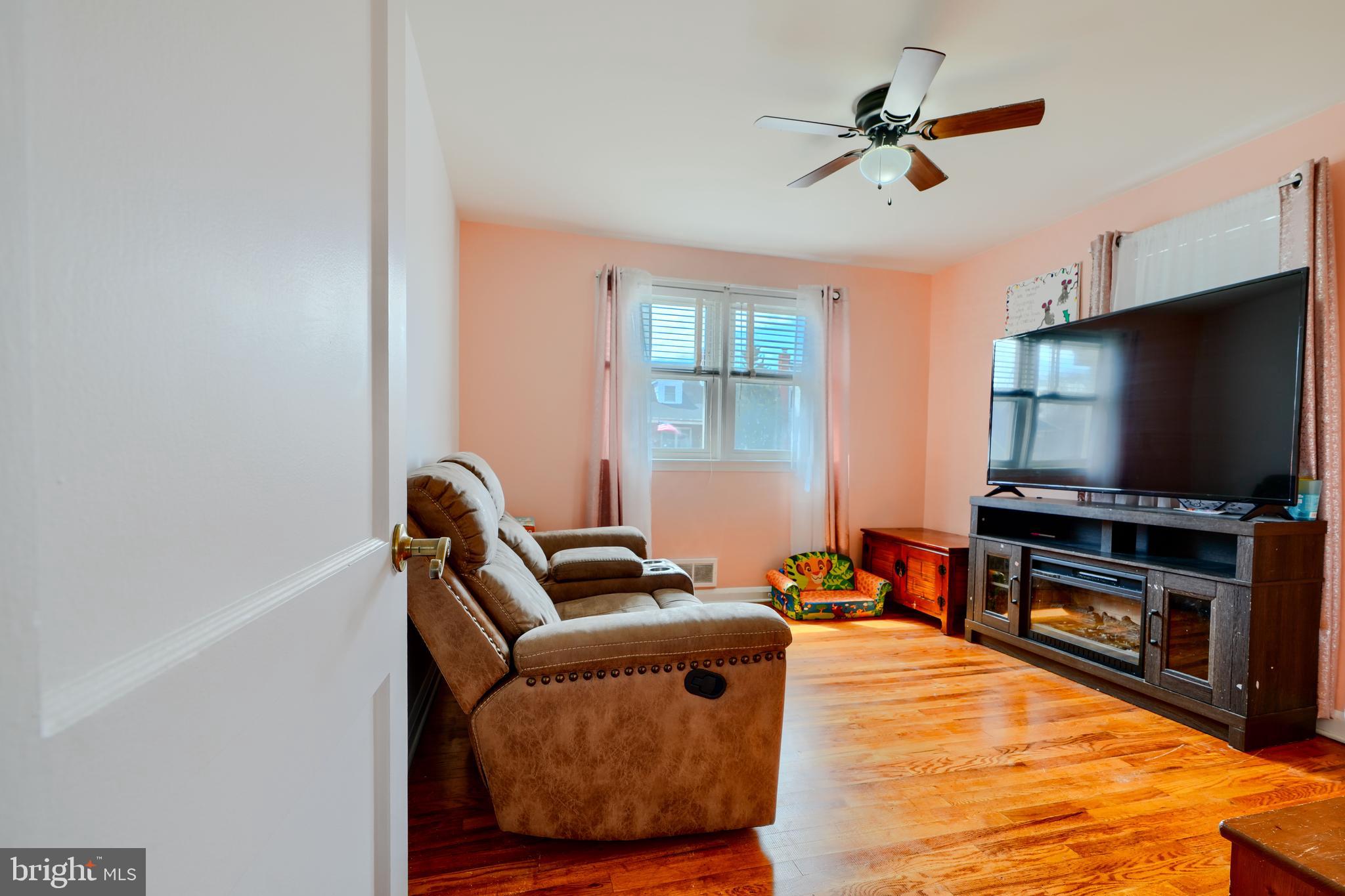 FAIRLAWN - Residential