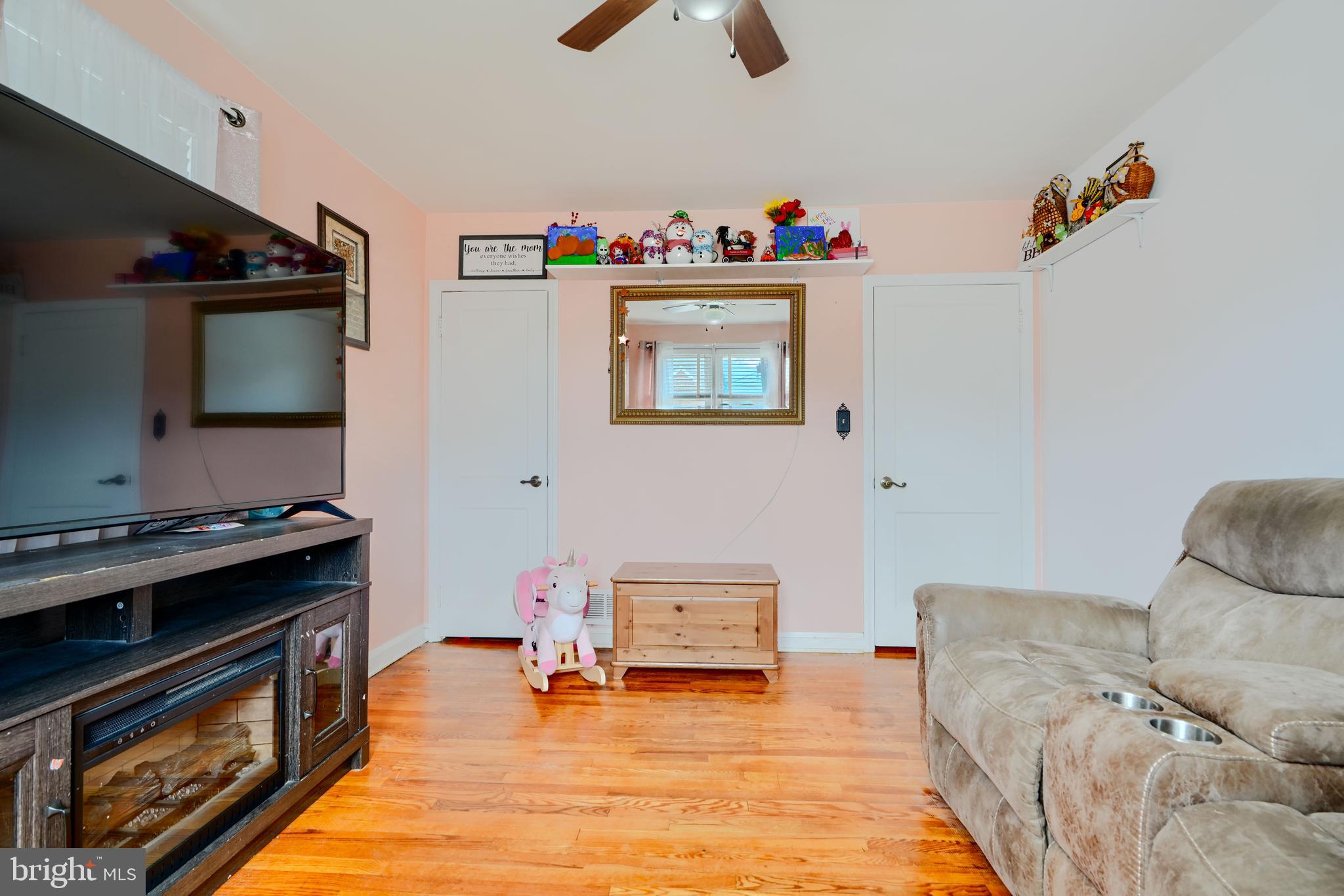 FAIRLAWN - Residential