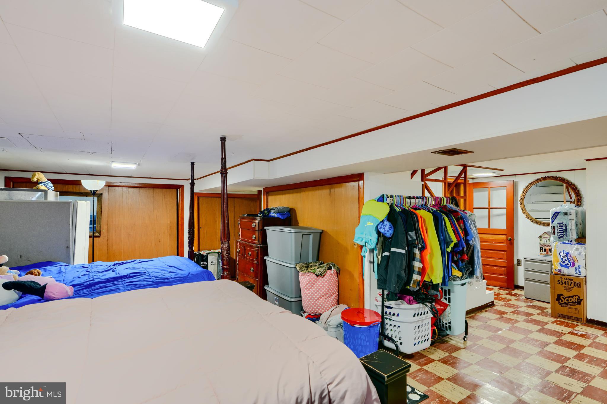 FAIRLAWN - Residential