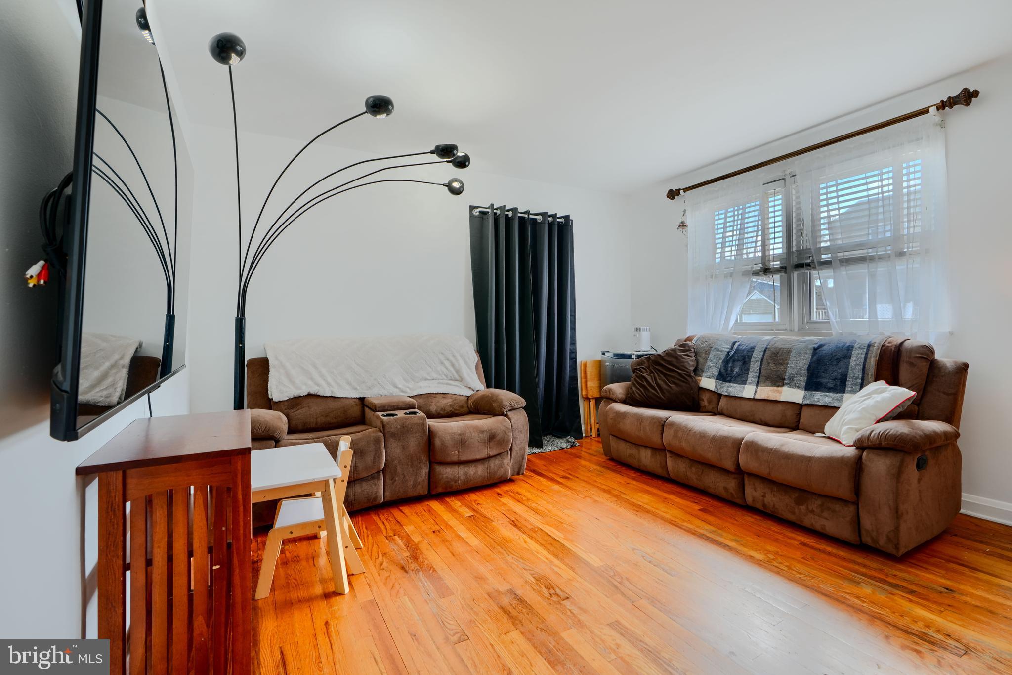 FAIRLAWN - Residential