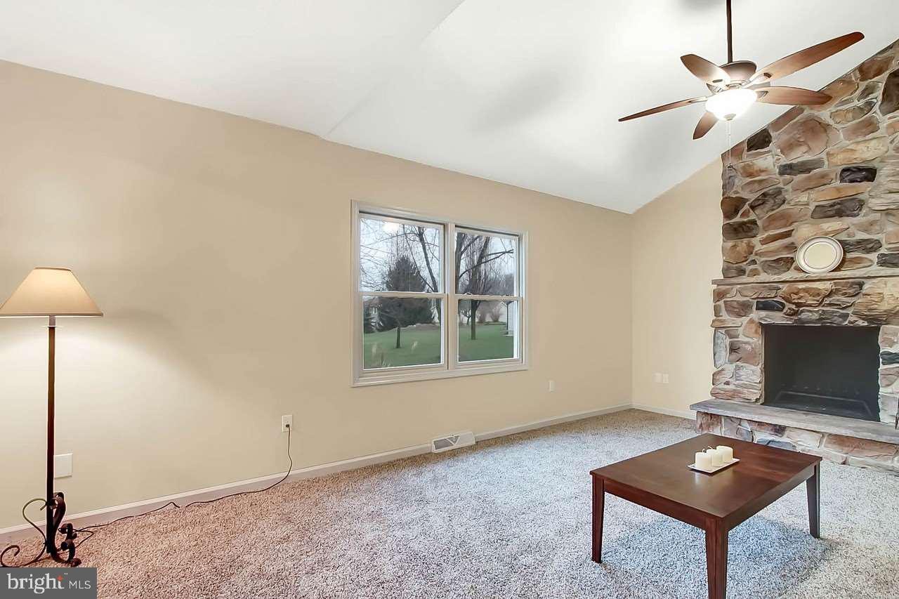 LAKE MEADE - Residential