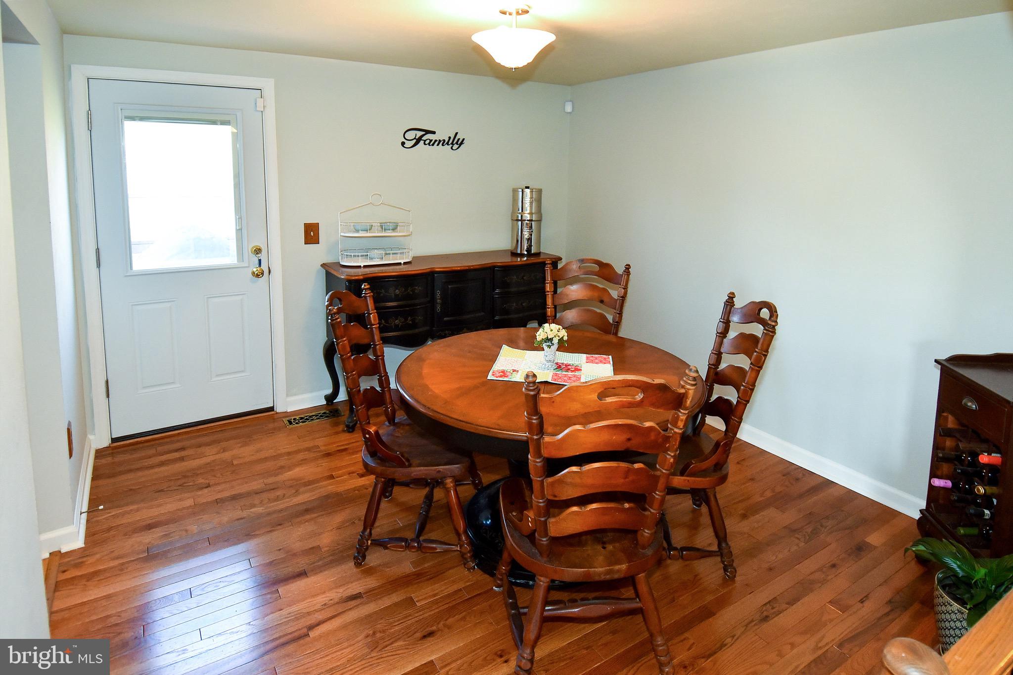 GEORGIAN HAMLET - Residential