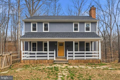 Homes For Sale - 7194 Hall Tavern Court<br/> Prince William County, MANASSAS, VA 20112