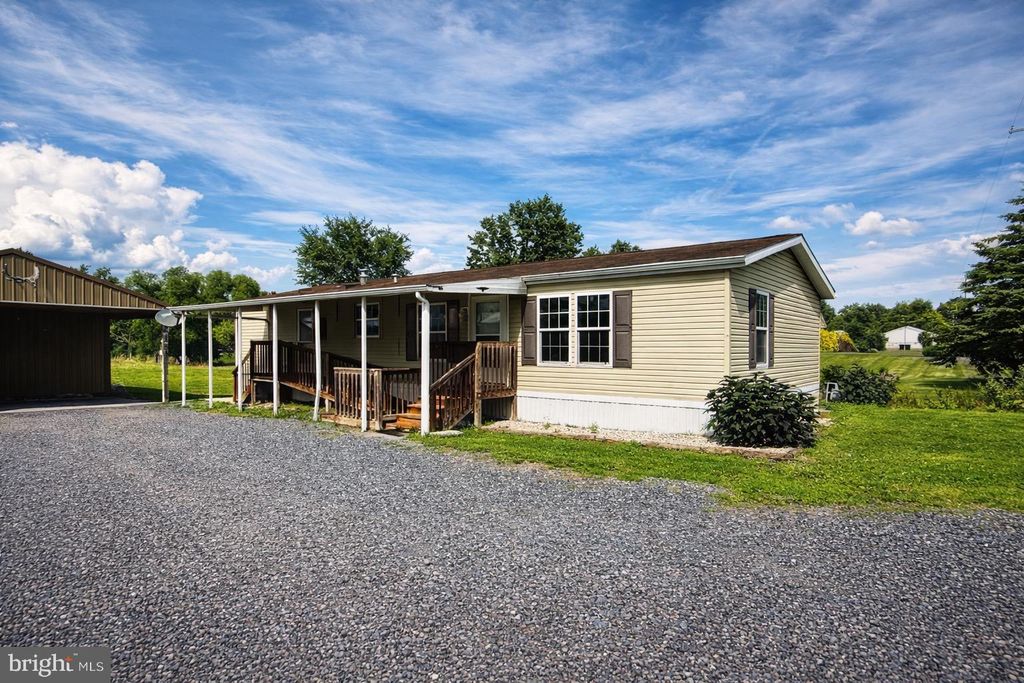 Photo of 3073 Table Rock Road, BIGLERVILLE, PA 17307 (MLS # PAAD2022026)