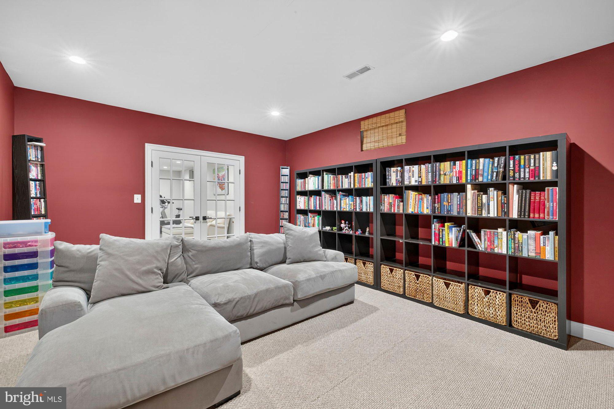 PERZEL MARIE - Residential