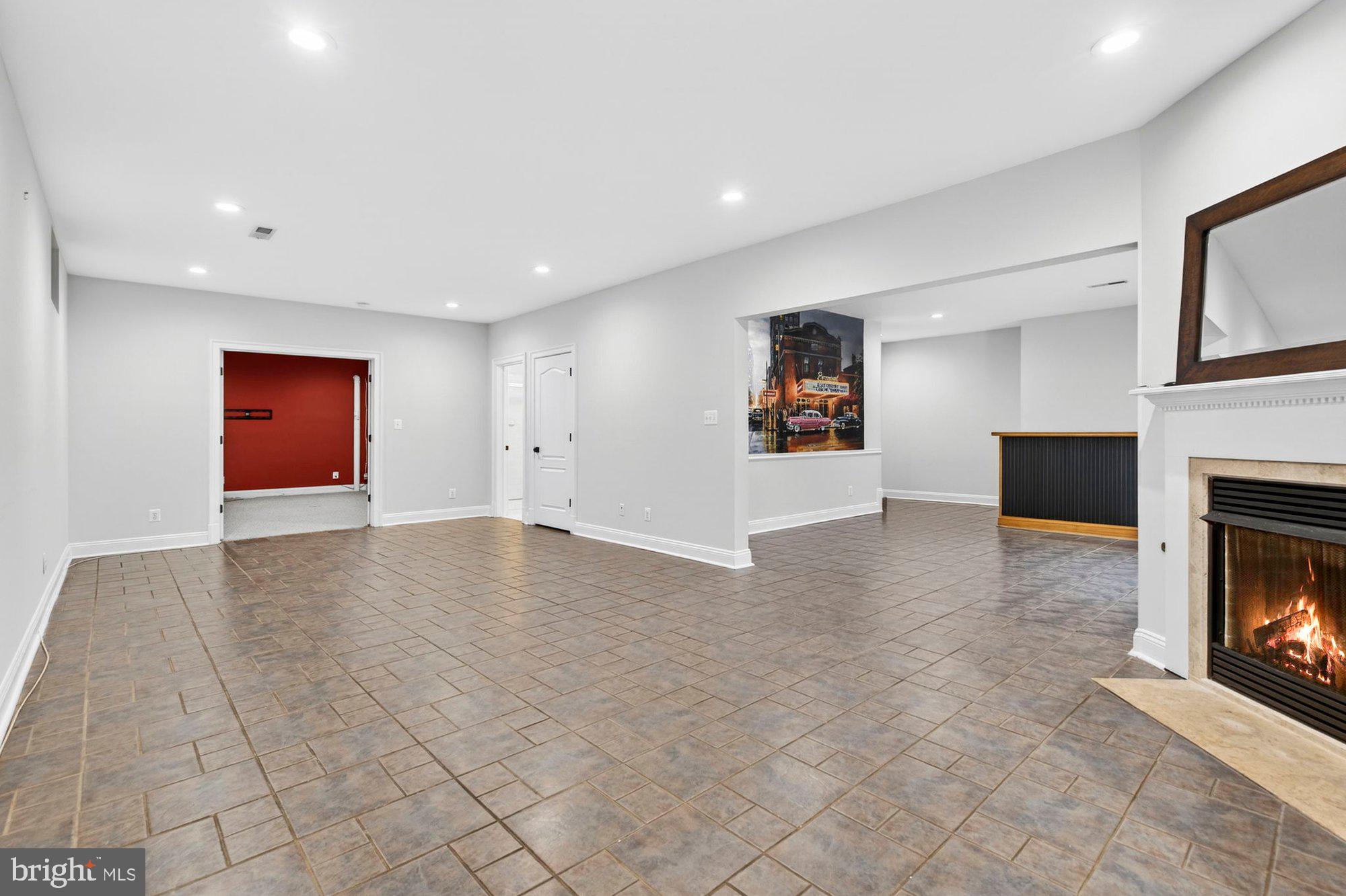 PERZEL MARIE - Residential