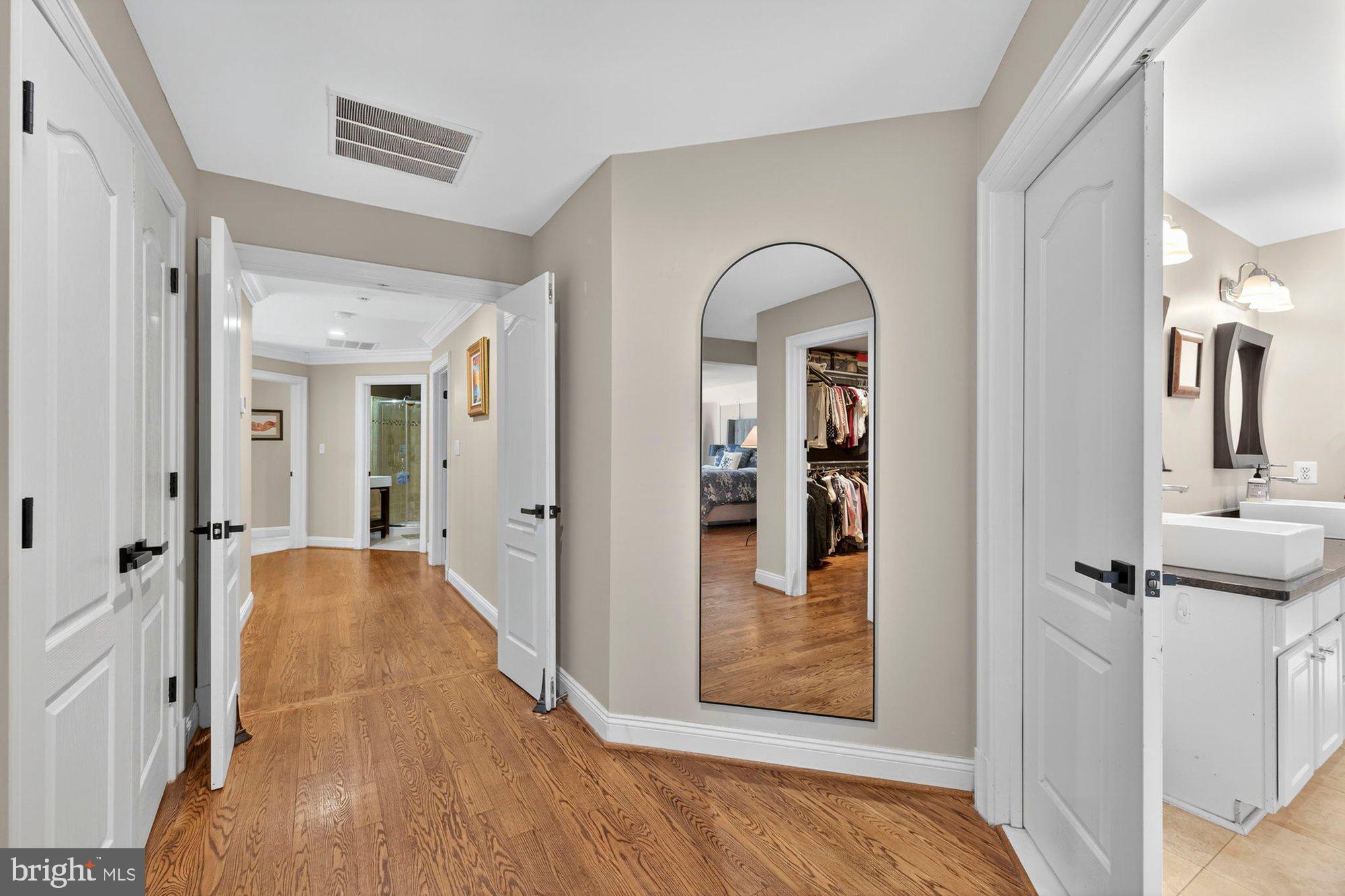 PERZEL MARIE - Residential