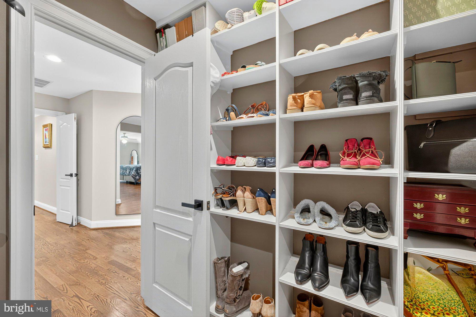 PERZEL MARIE - Residential