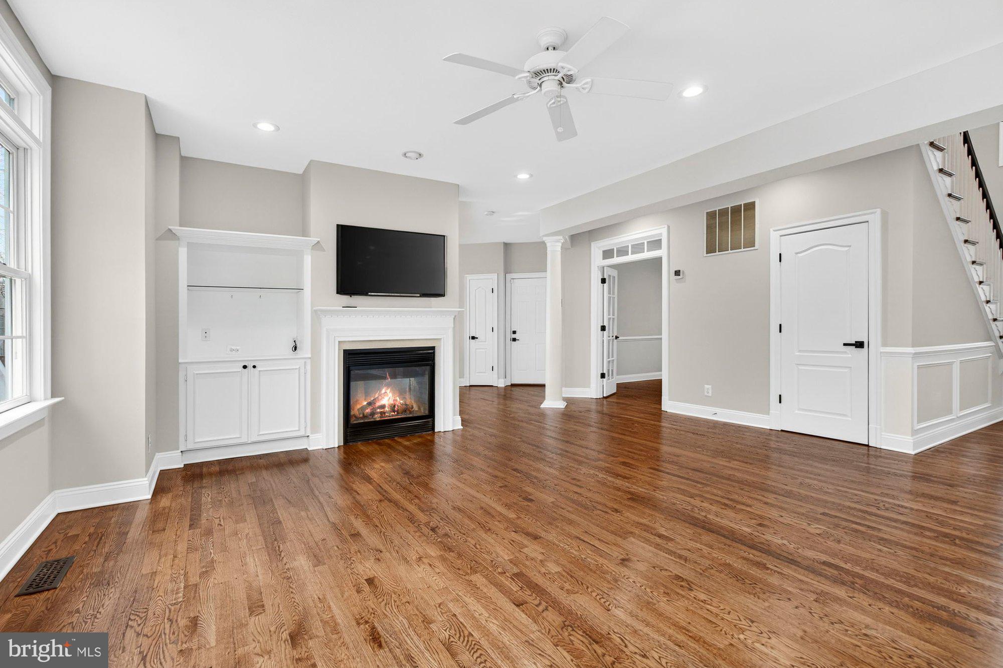 PERZEL MARIE - Residential