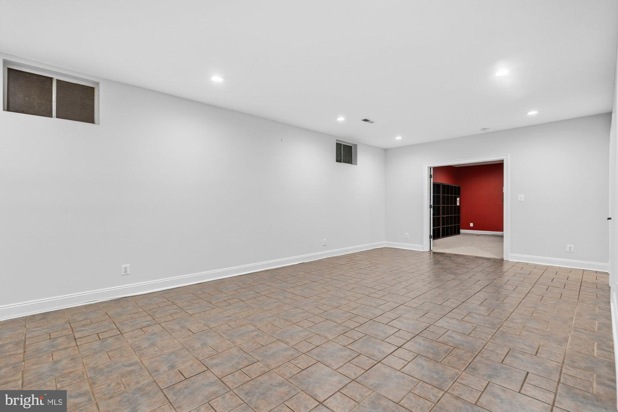 PERZEL MARIE - Residential