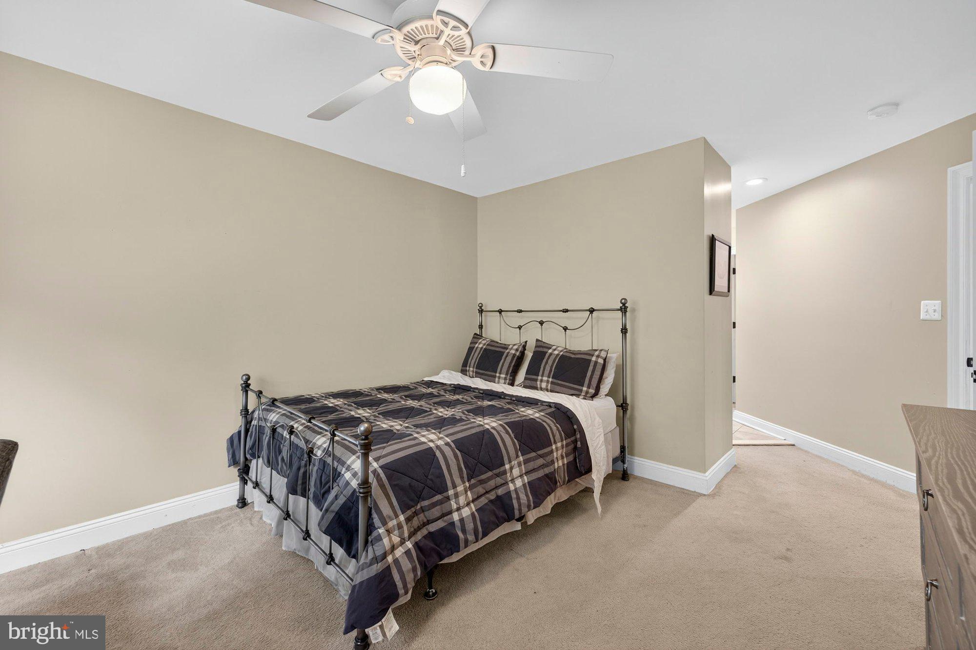 PERZEL MARIE - Residential