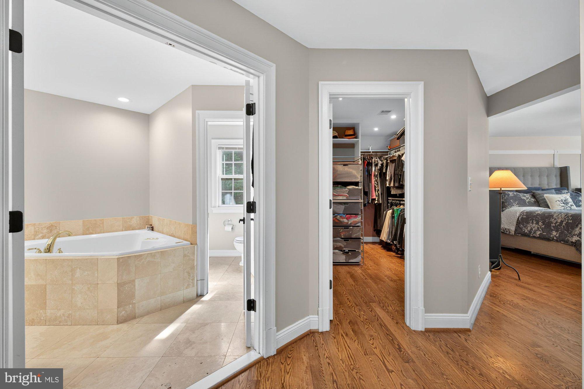 PERZEL MARIE - Residential