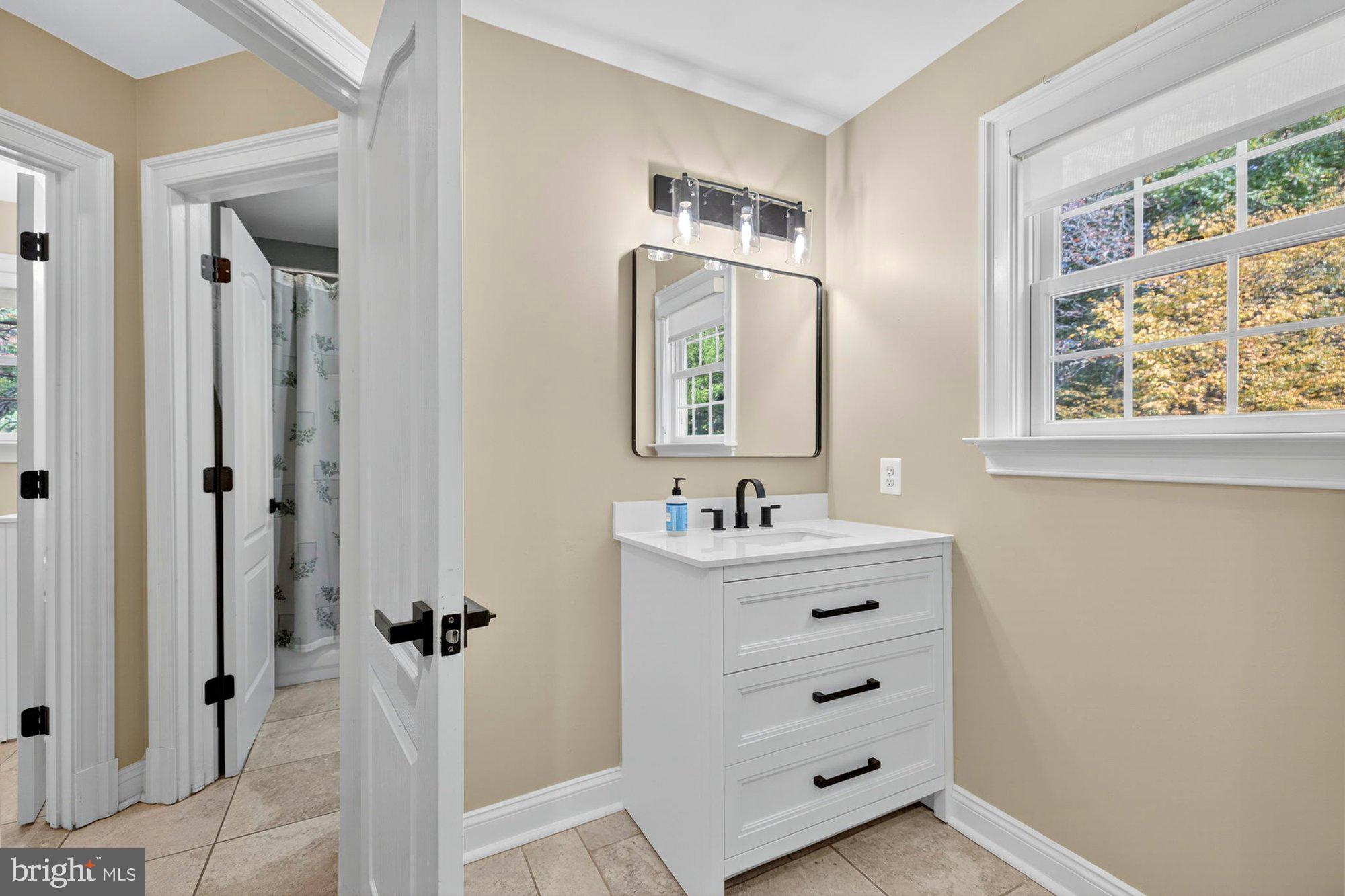 PERZEL MARIE - Residential