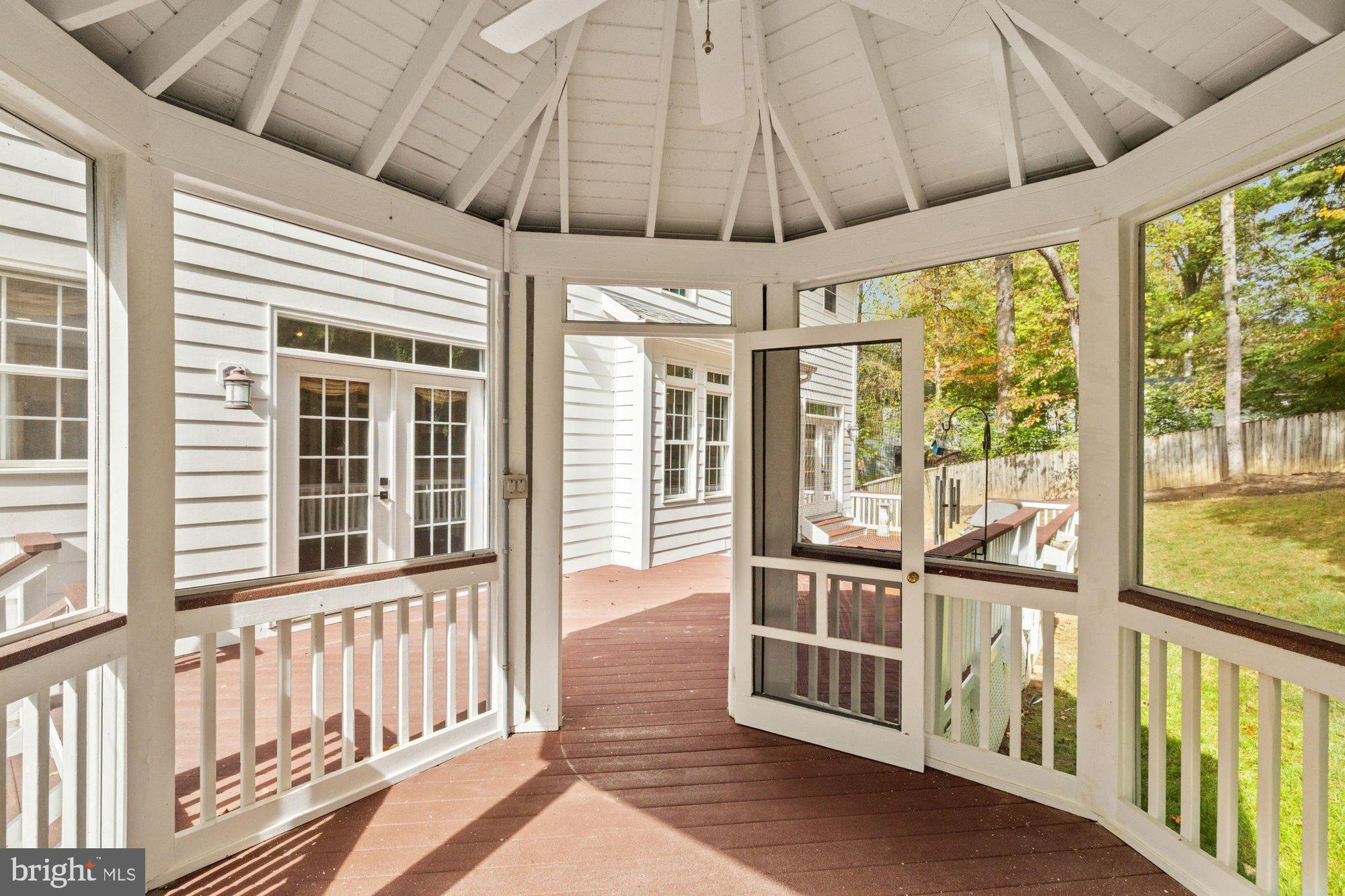 PERZEL MARIE - Residential