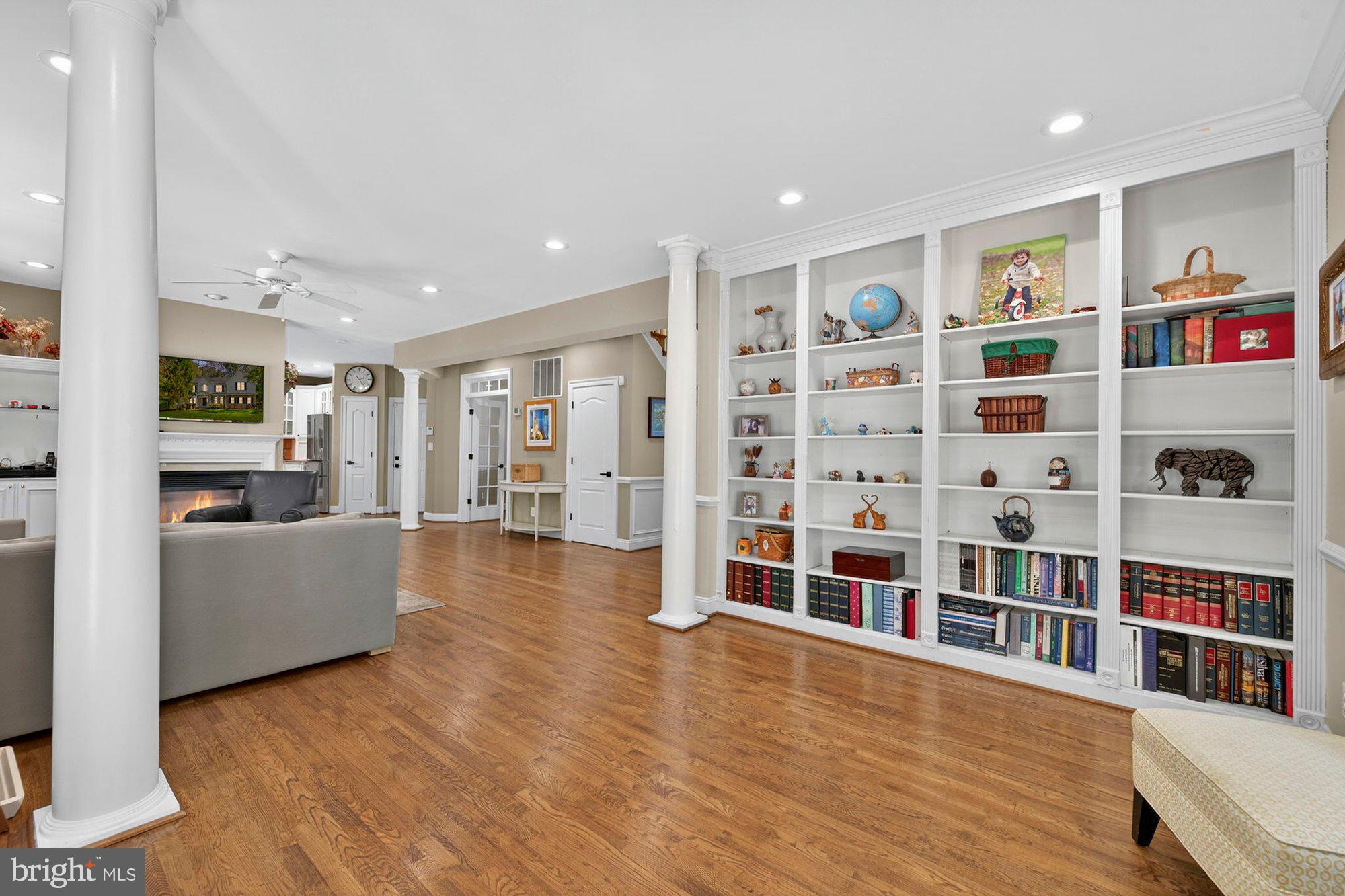 PERZEL MARIE - Residential