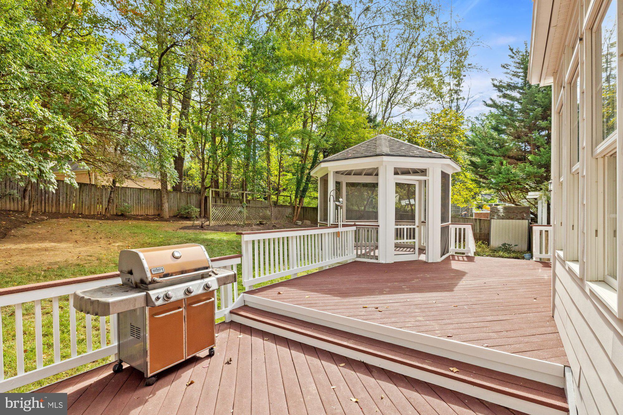 PERZEL MARIE - Residential