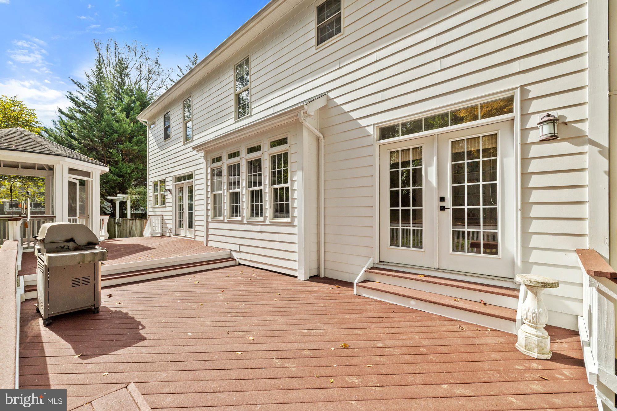 PERZEL MARIE - Residential