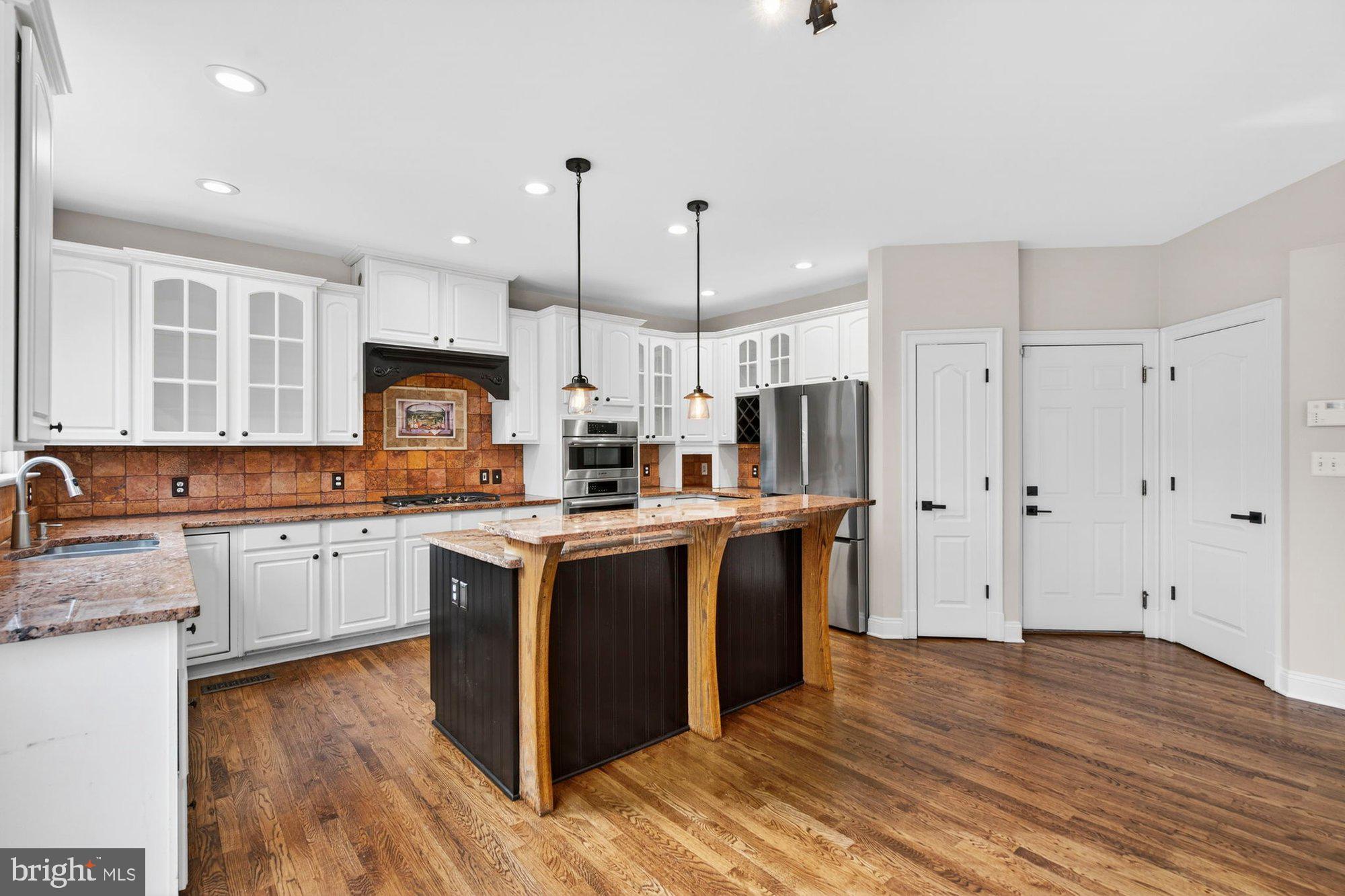 PERZEL MARIE - Residential