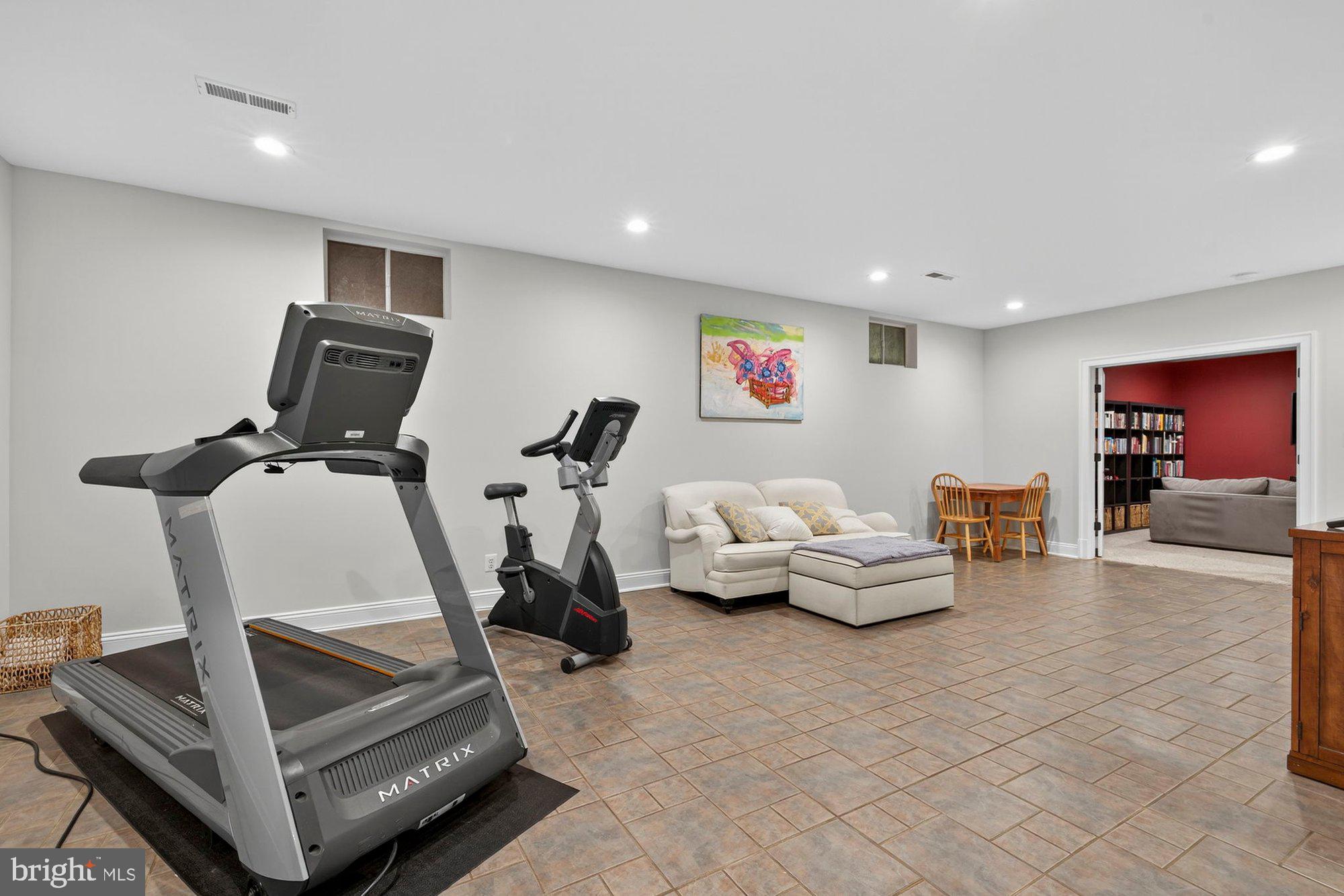 PERZEL MARIE - Residential