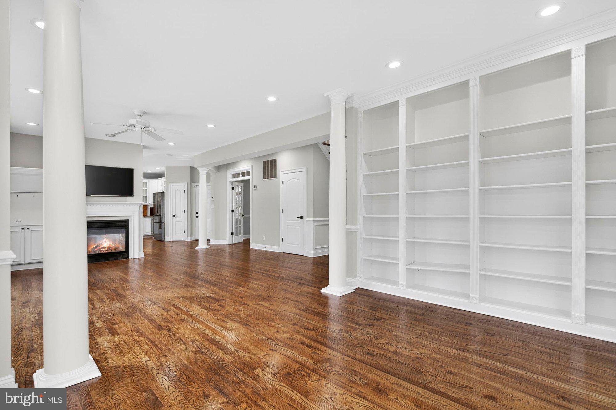 PERZEL MARIE - Residential