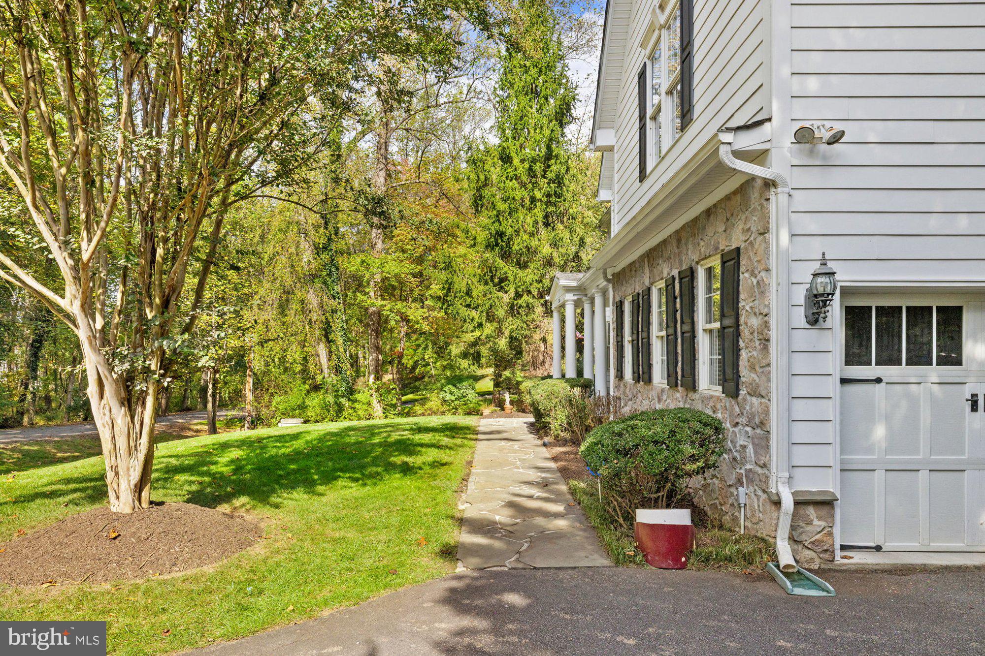 PERZEL MARIE - Residential