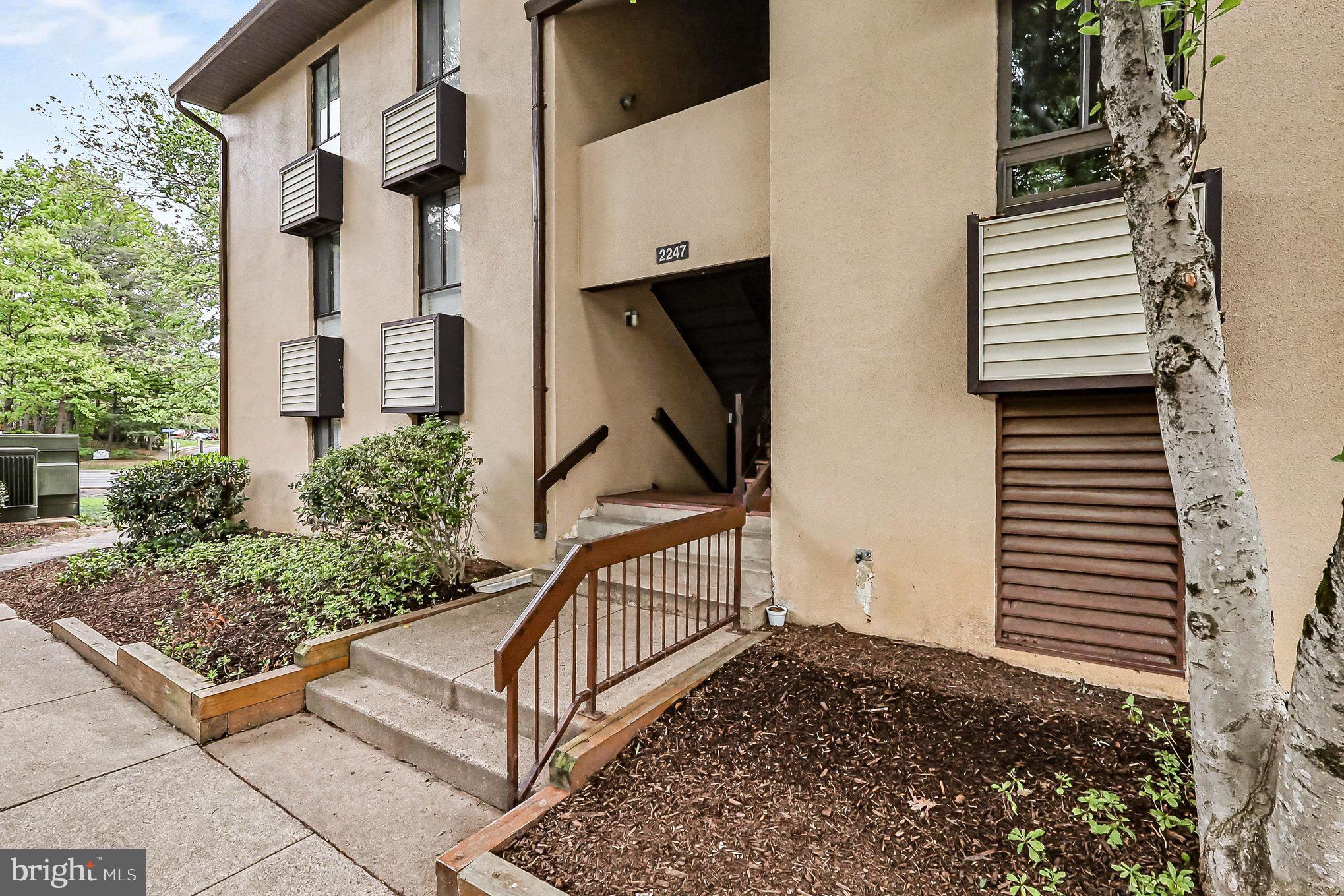 RESTON - Residential