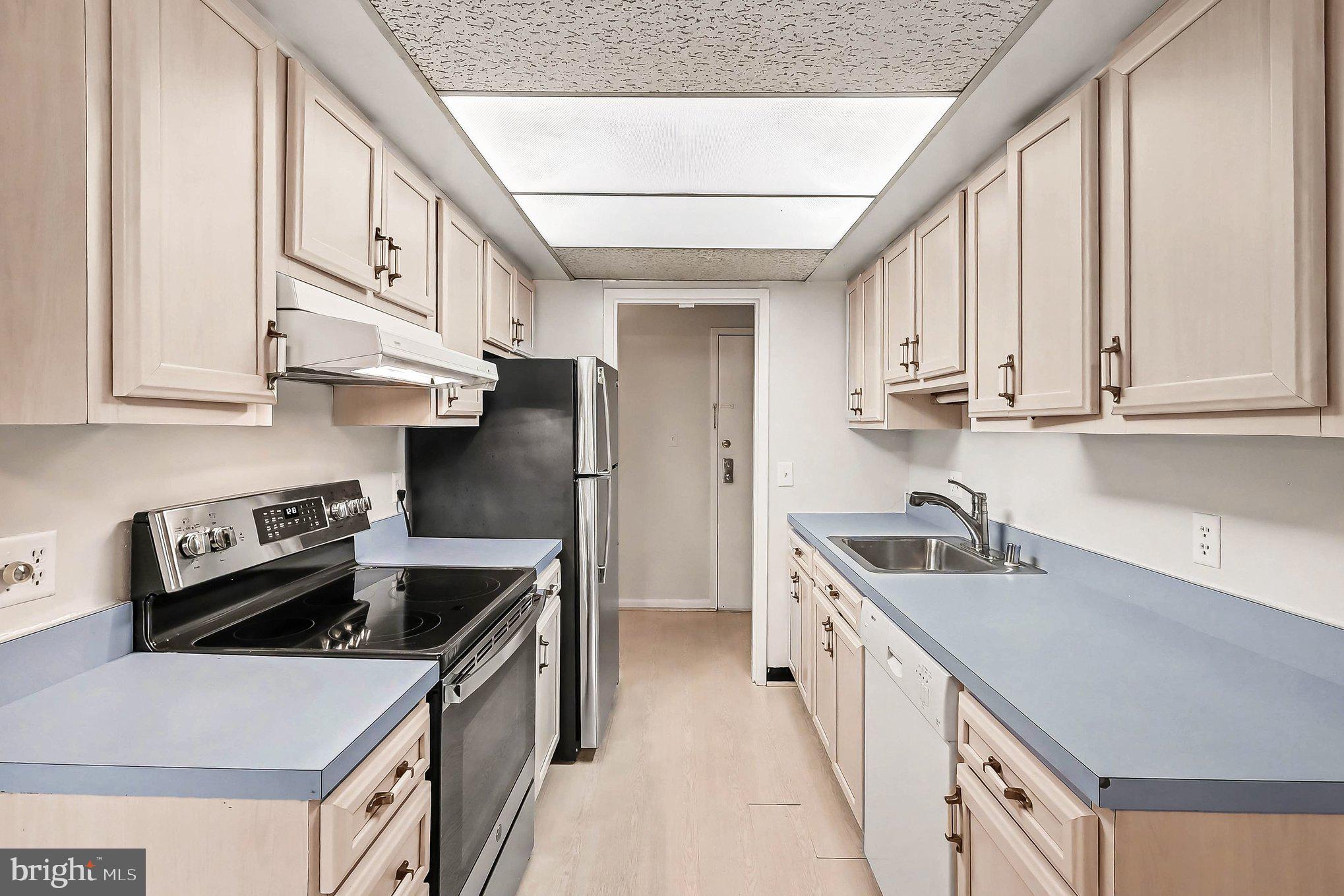 2247 CASTLE ROCK SQUARE 12C