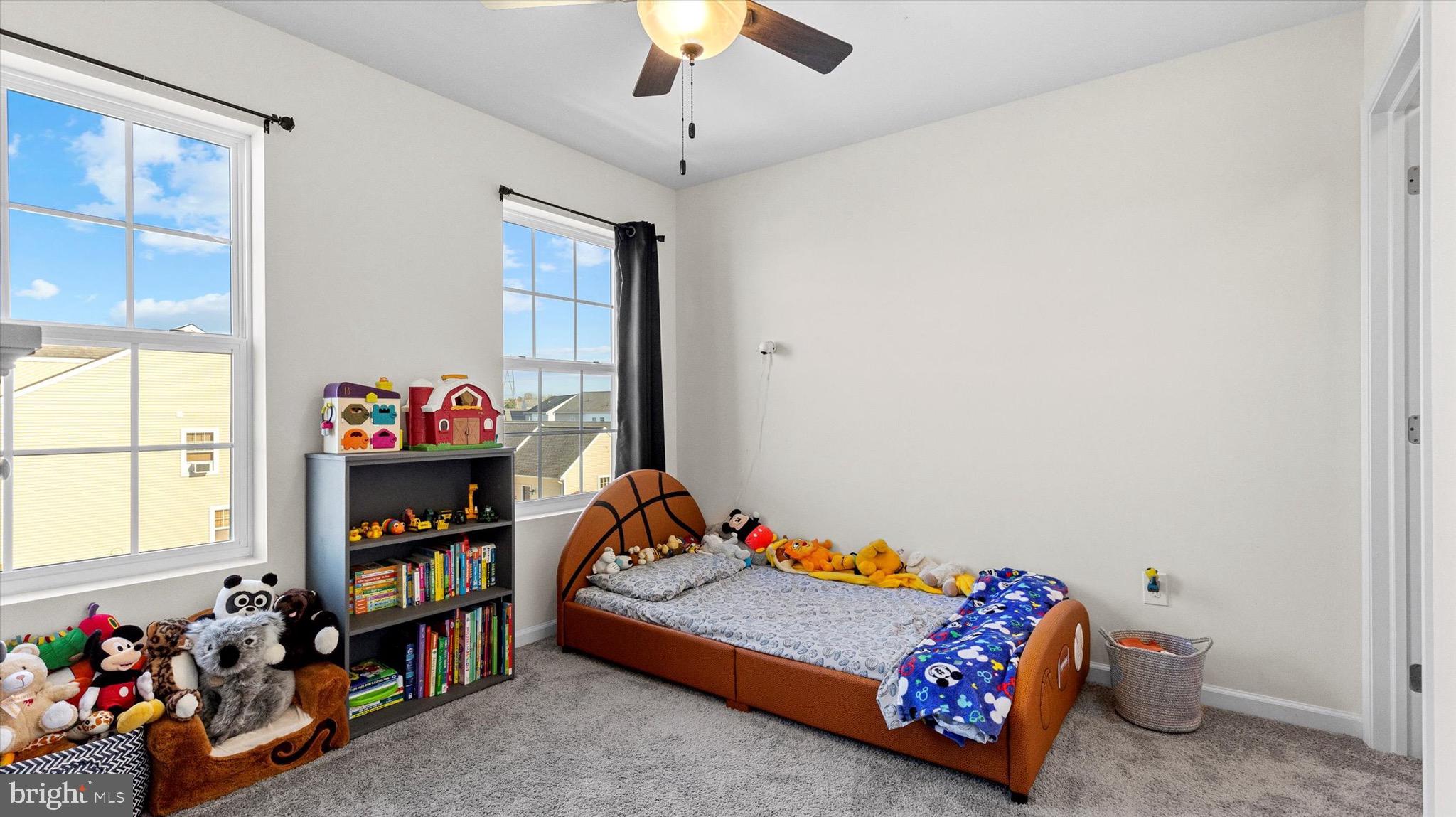 CASTLETON - Residential