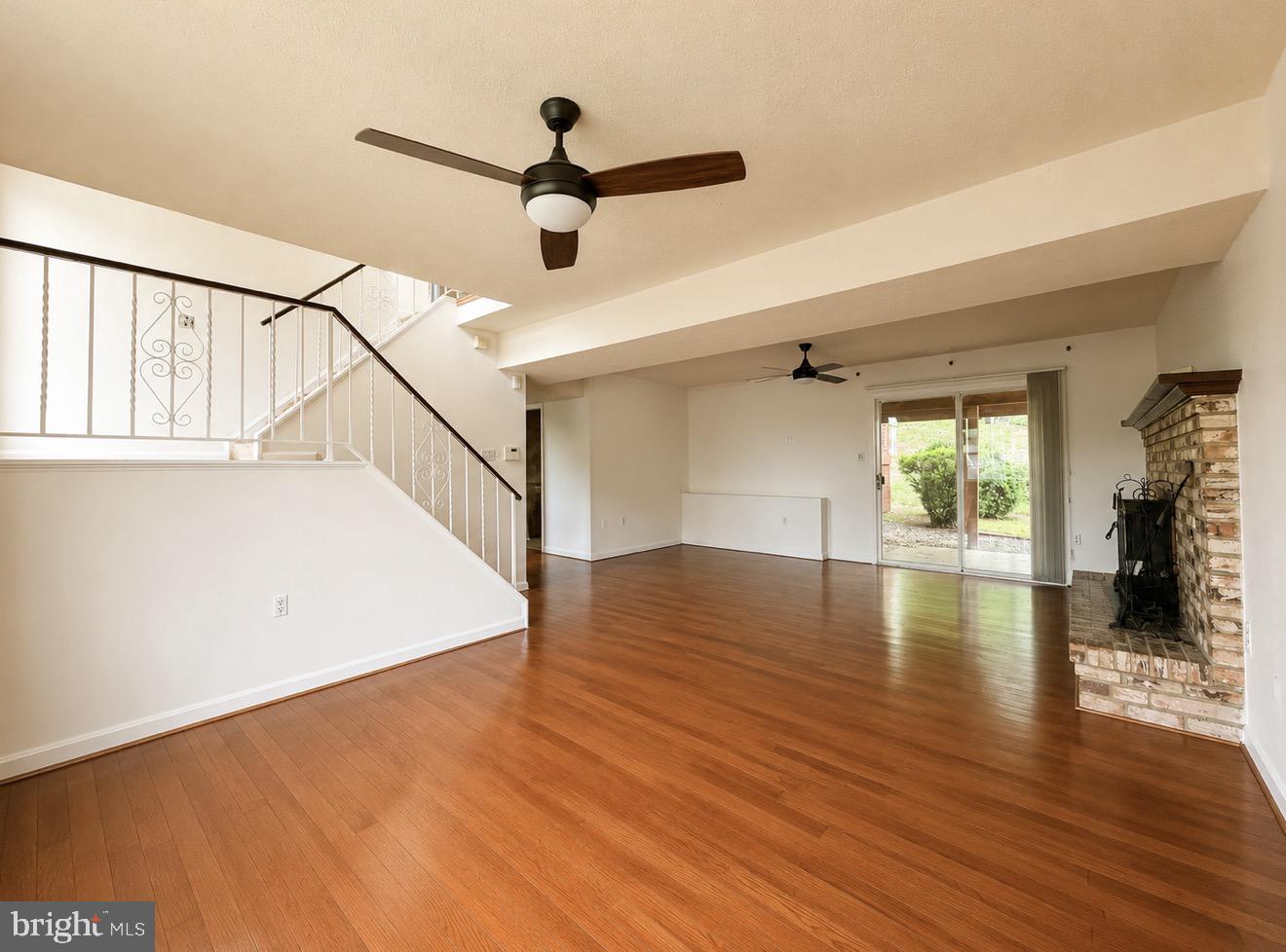 1512 JOMAR DRIVE