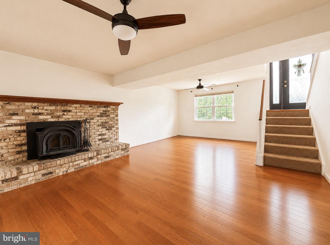 1512 JOMAR DRIVE