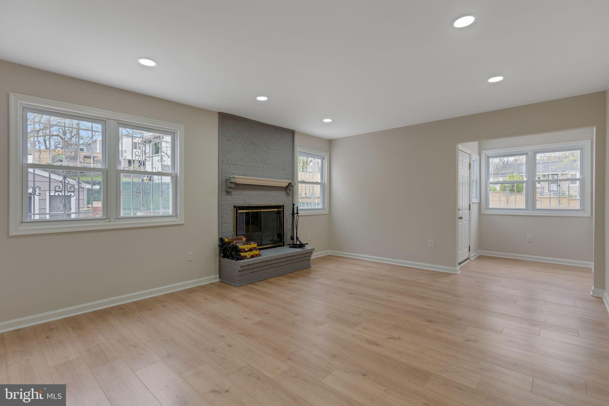 CAPITOL HEIGHTS - Residential