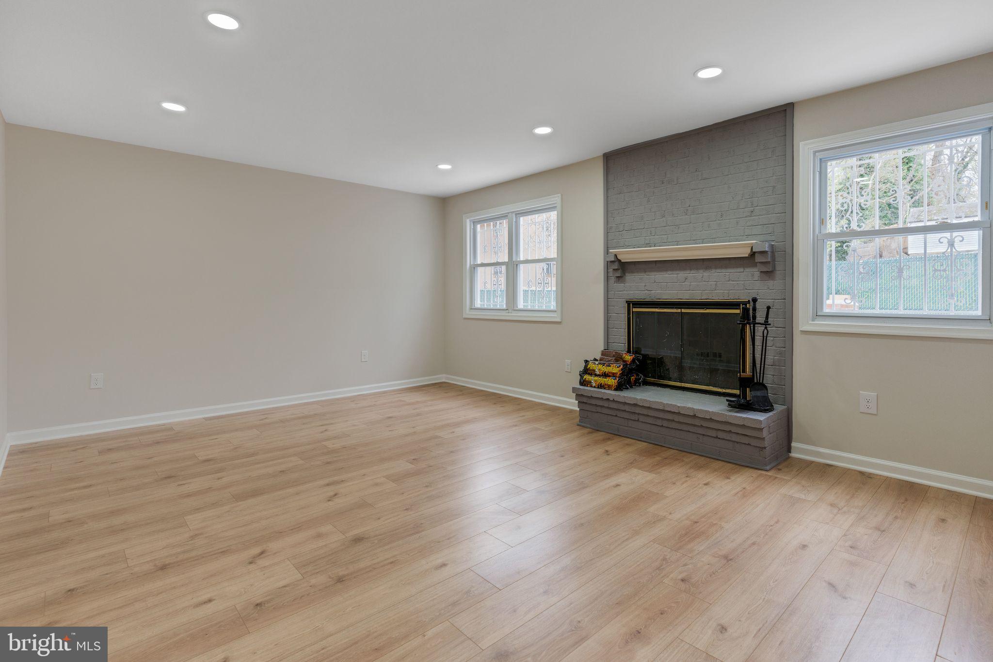 CAPITOL HEIGHTS - Residential