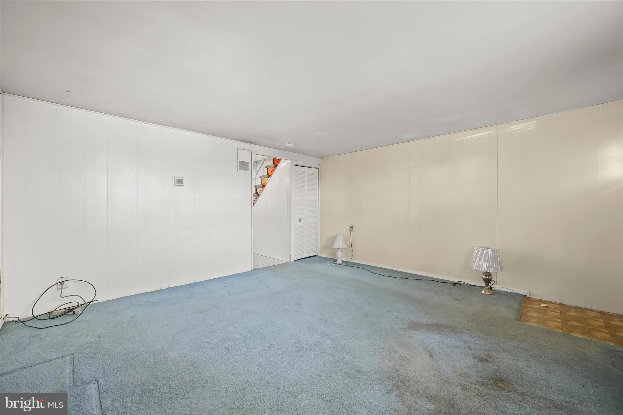 RIVERVIEW - Residential