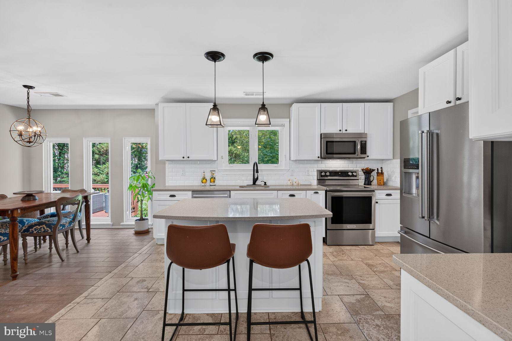 6273 OCCOQUAN FOREST DRIVE